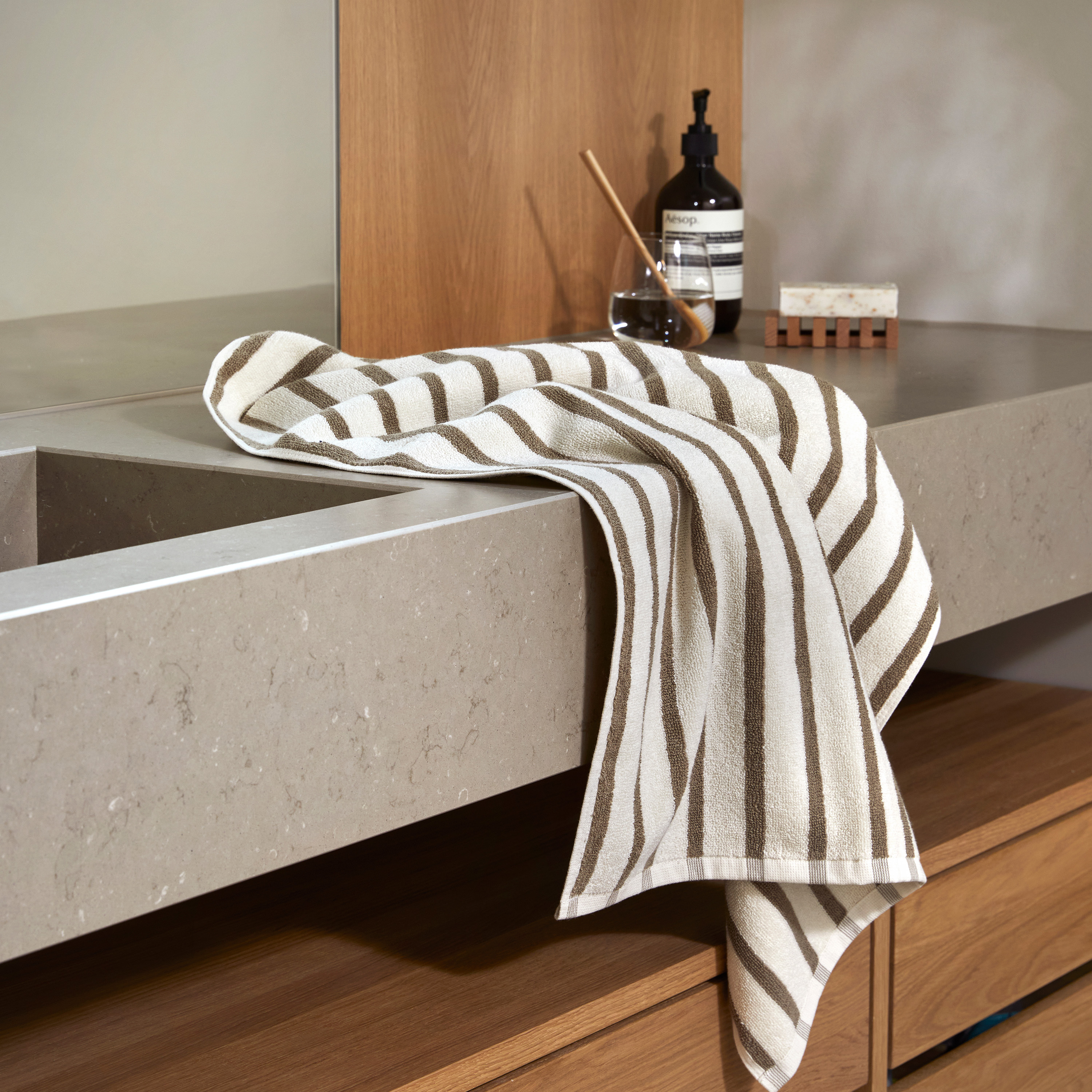 Høie Everyday Stripe Handduk Beige 50x90