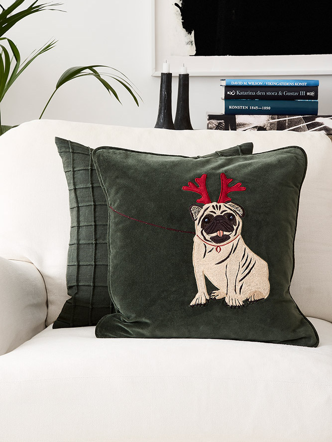 Chhatwal &amp; Jonsson Holiday Dog Tyynynpäällinen Velvet Forest Green 50x50