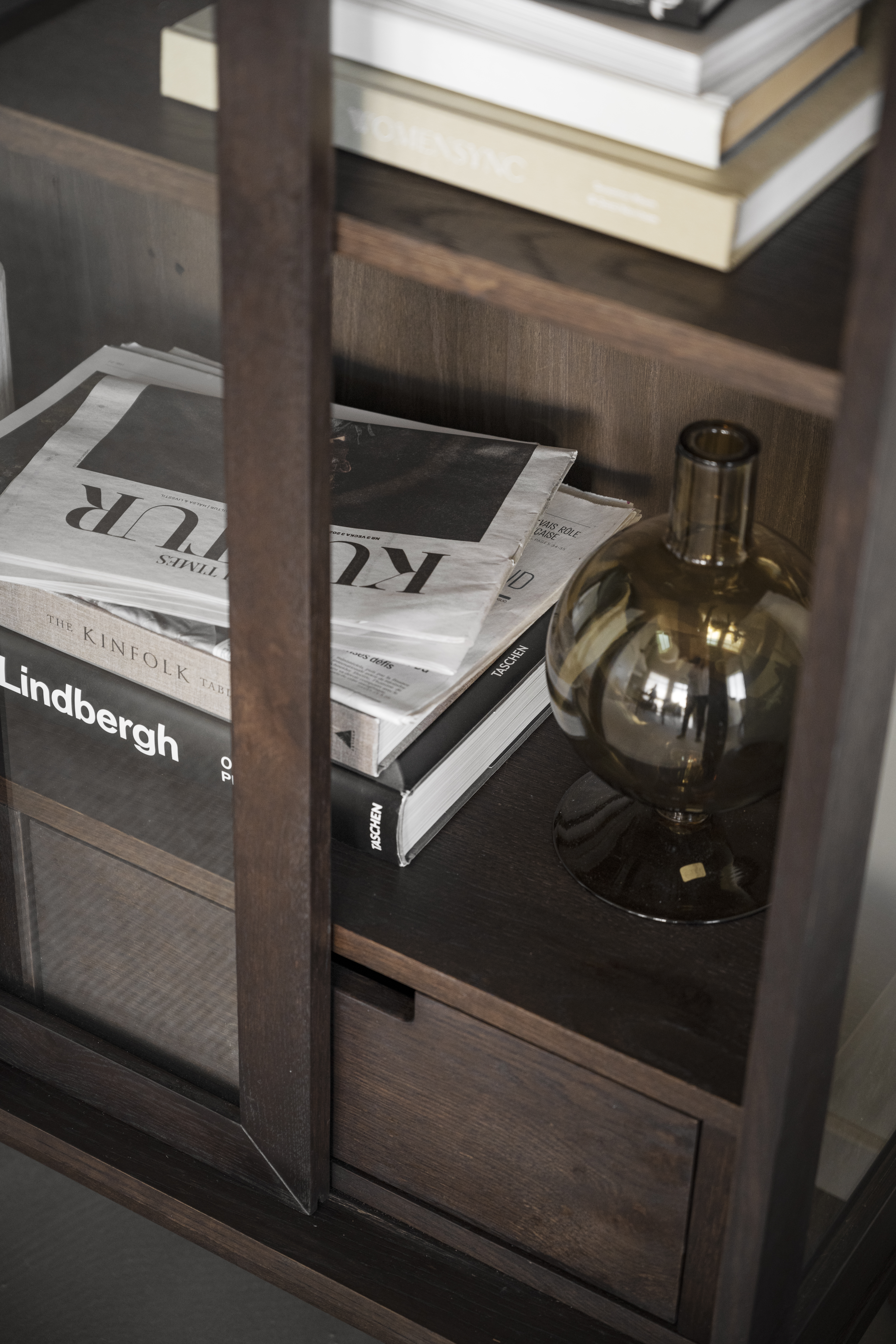 Rowico Home Hazelton Vitrinskåp Brun 203cm