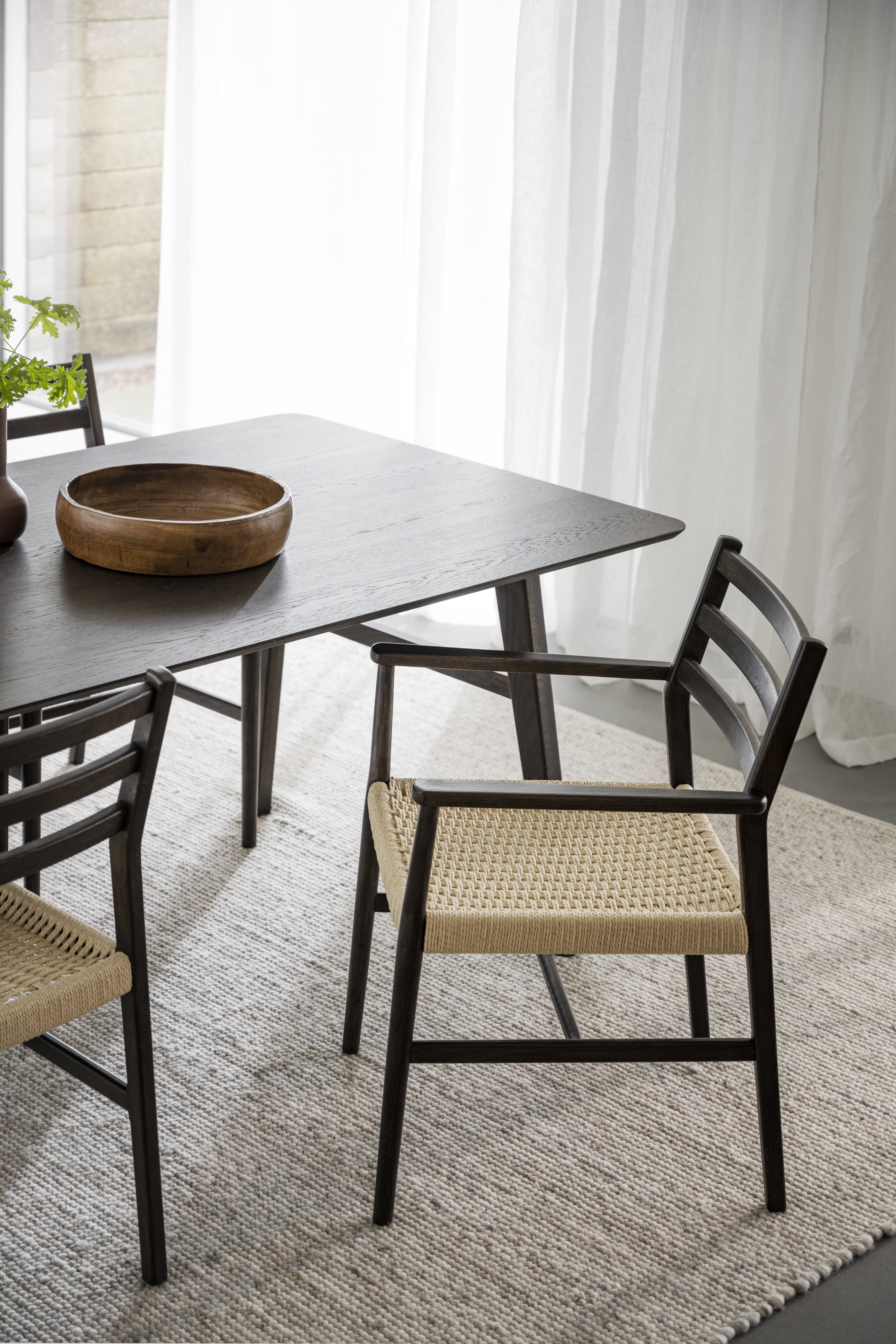 Rowico Home Harlan Karmstol Brun Ek