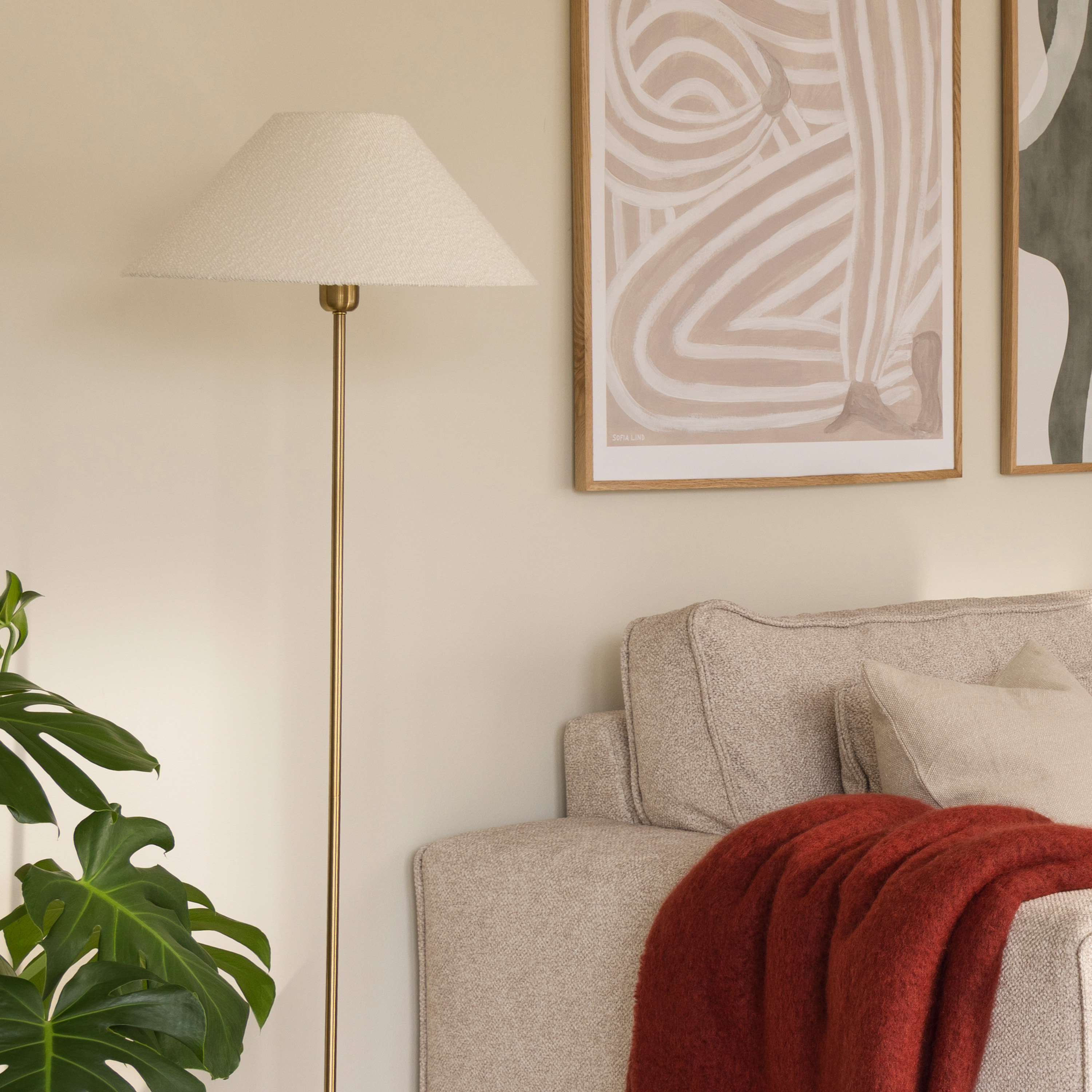 Globen Lighting Iris Lattiavalaisimen Jalusta Harjattu Messinki