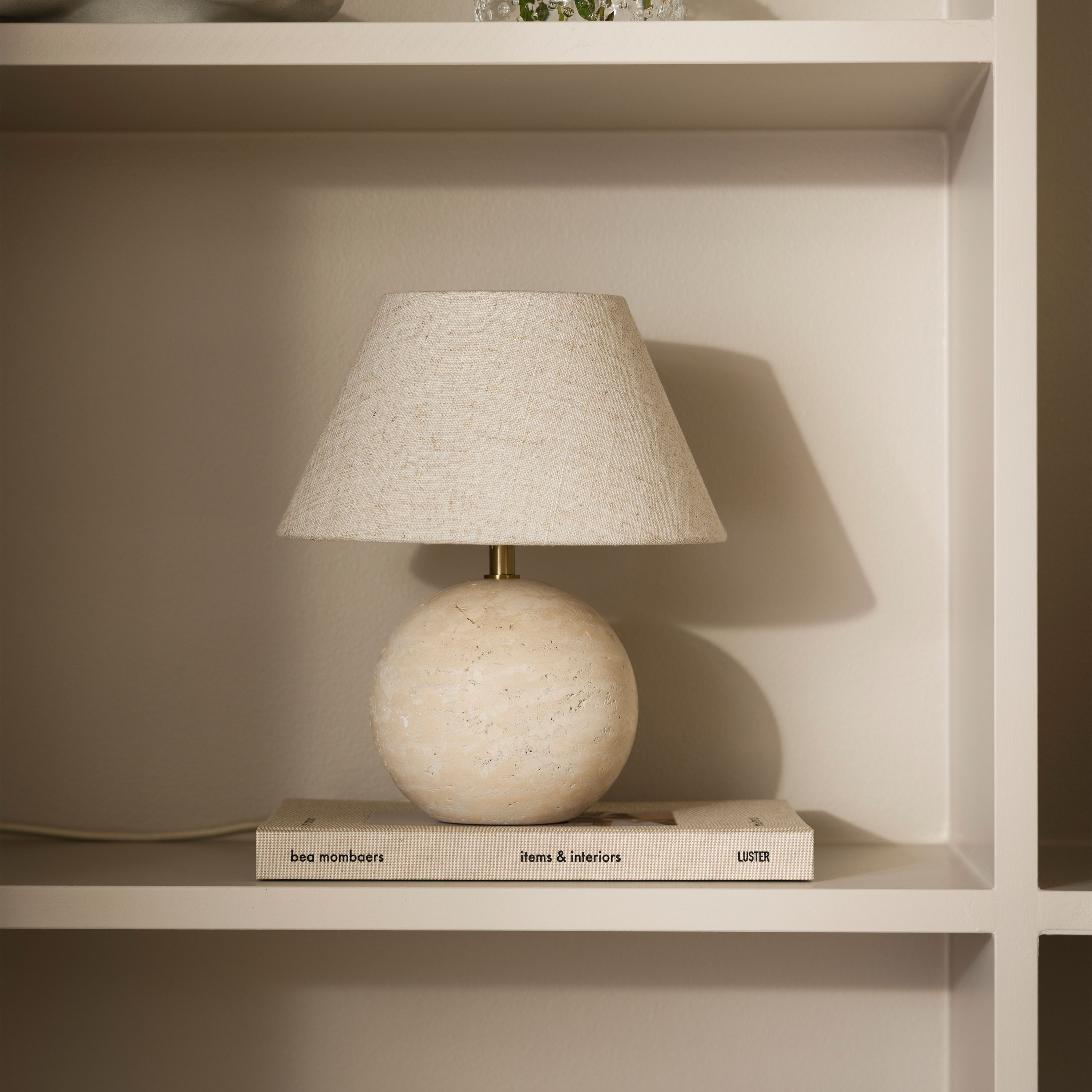 Globen Lighting Castello Bordslampa Travertin 24cm