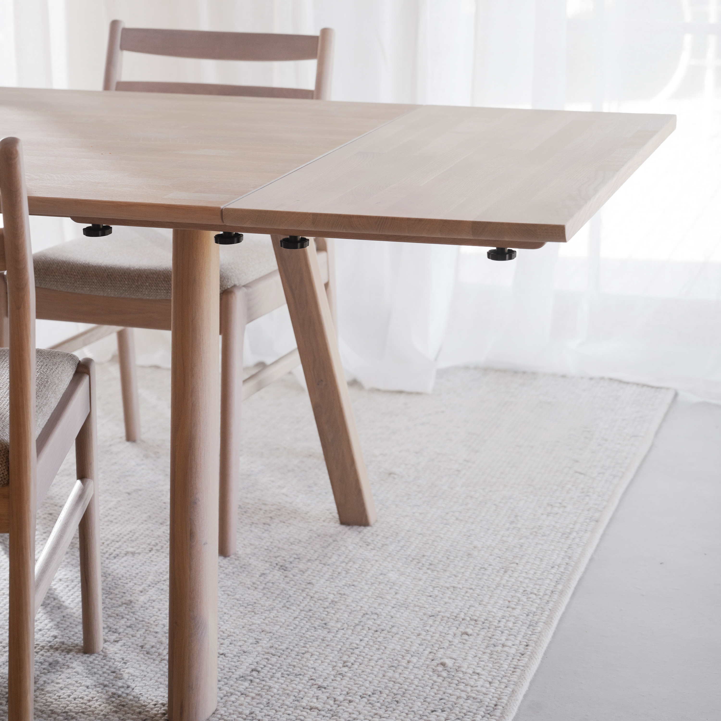 Rowico Home Clapperton Ansteckplatte Weiß pigmentierte Eiche 45x95