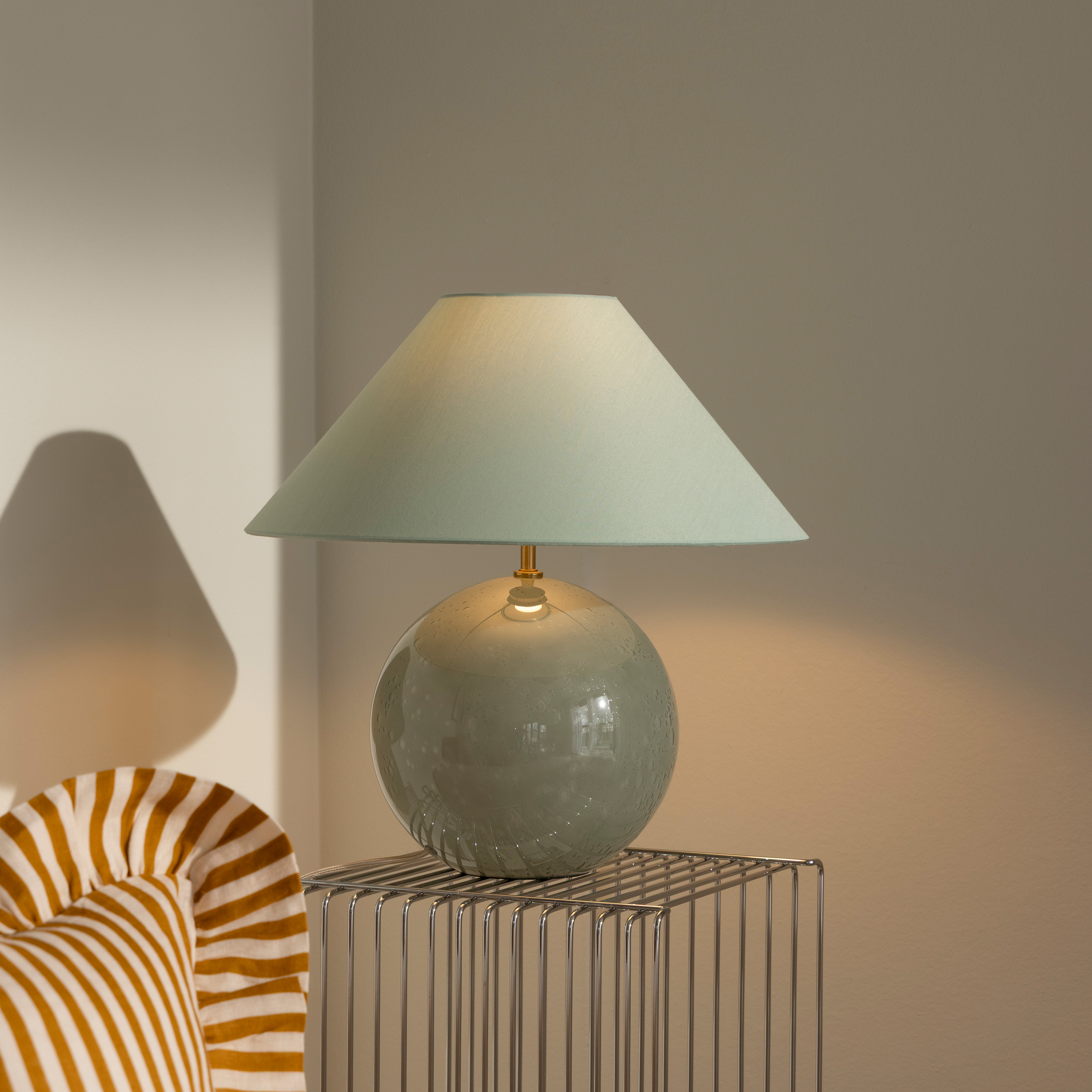 Globen Lighting Iris Pöytävalaisin Vihreä 45cm