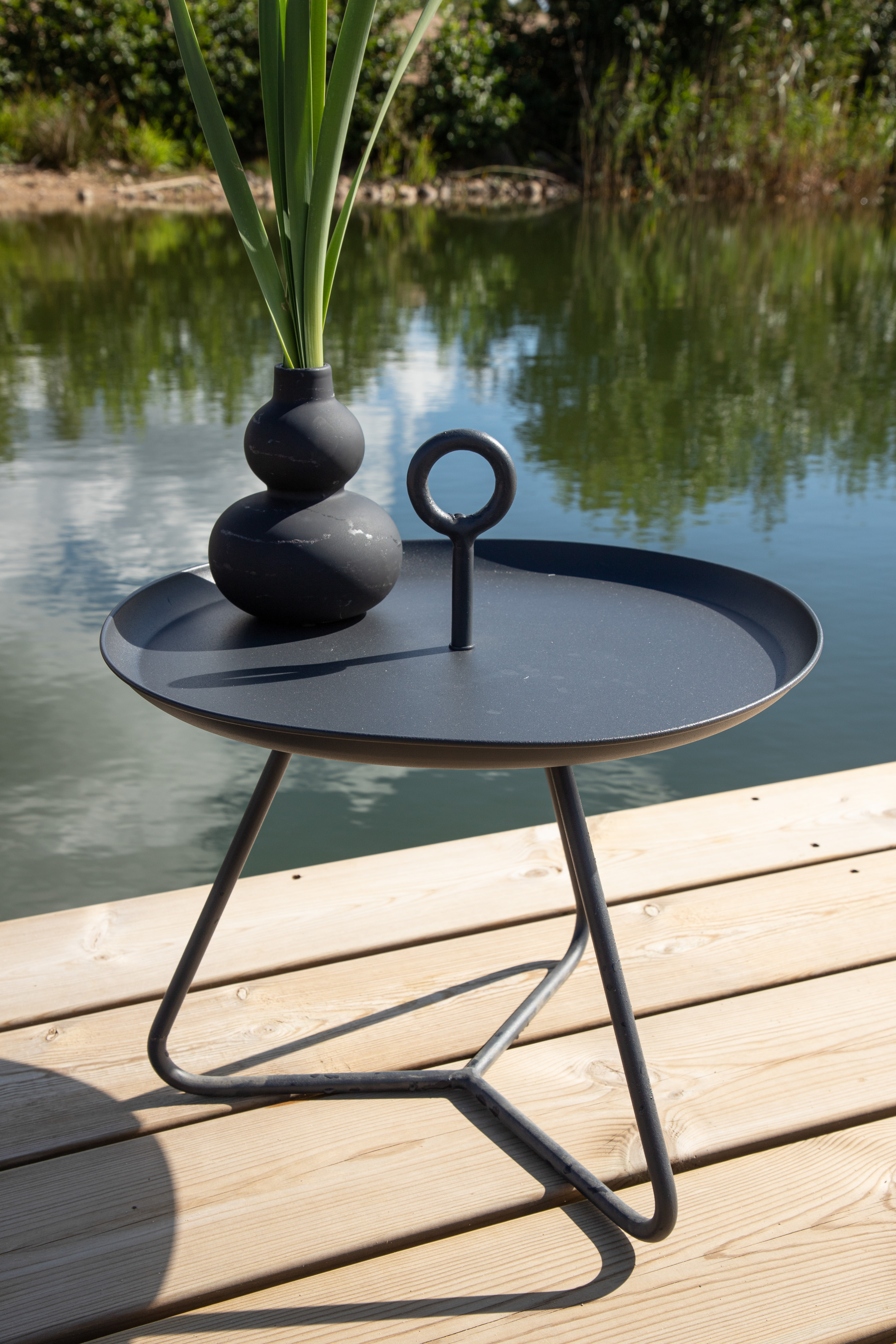 Venture Home Didem Sidobord Black Ø40