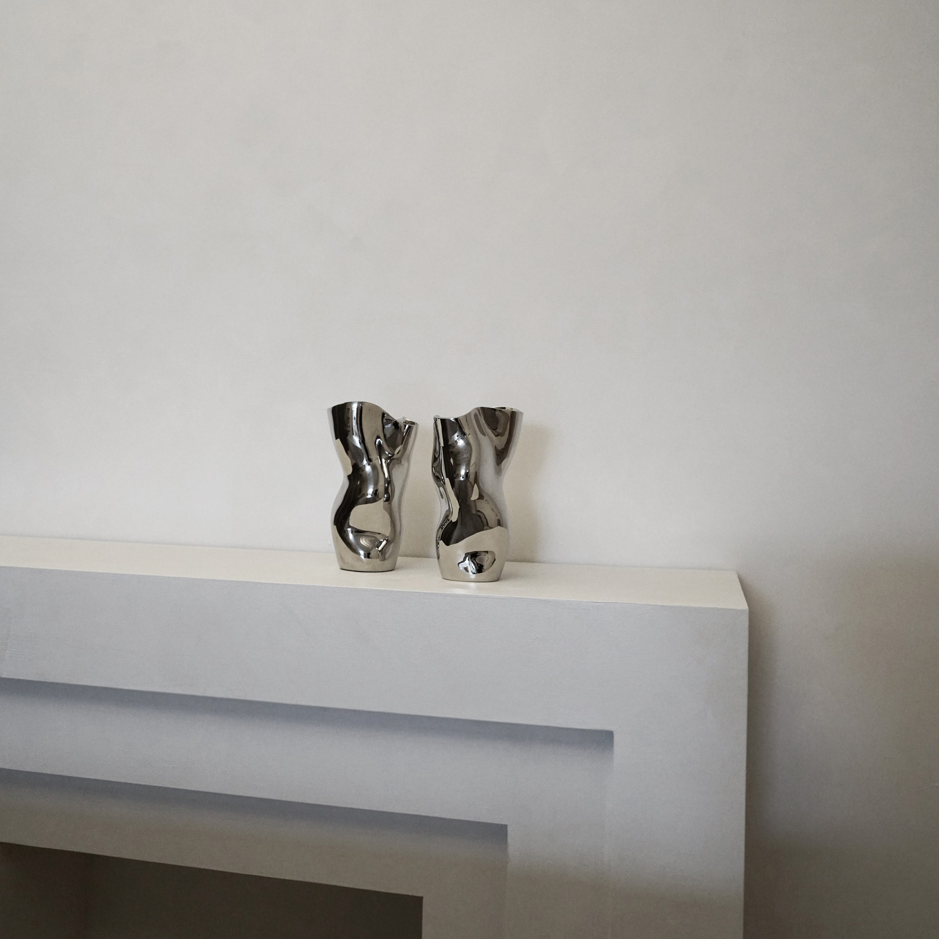 Hein Studio Ostrea 25 Maljakko Titaani 25cm