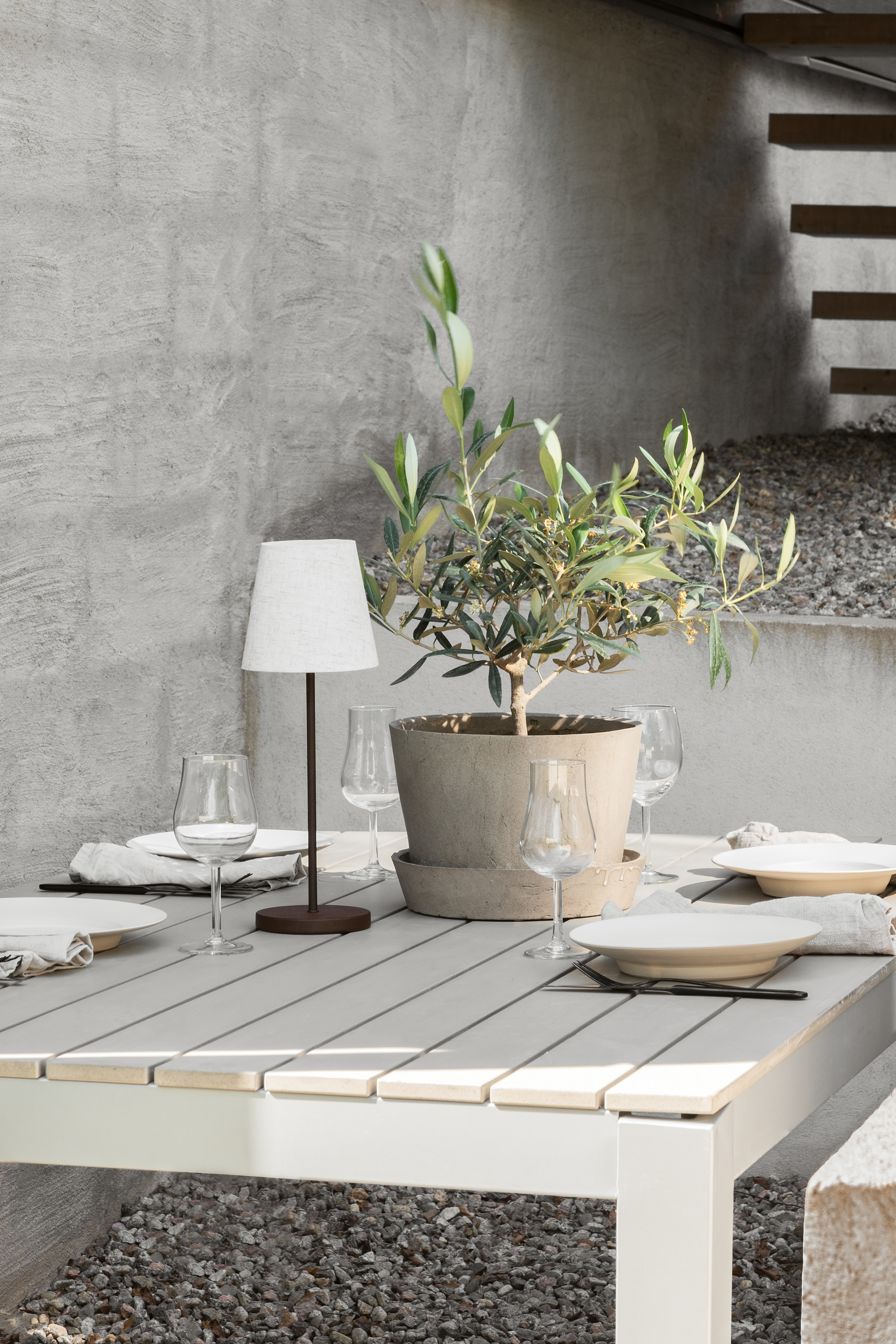 Watt &amp; Veke Tyra Portable Bordslampa Coffee 37cm