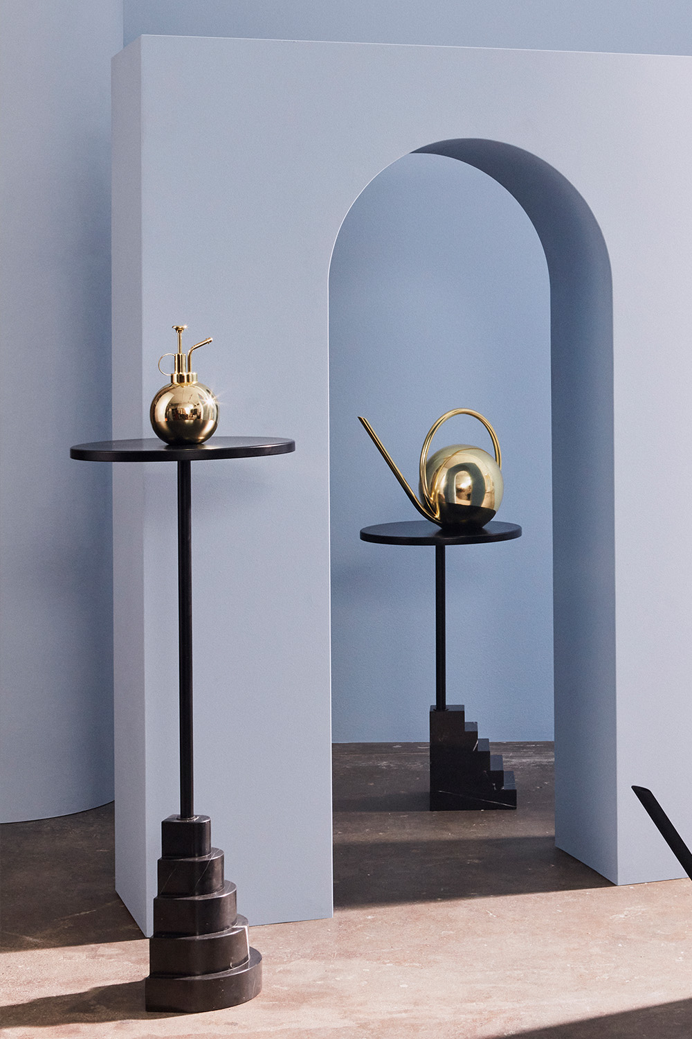 AYTM Solum Beistelltisch Schwarz 32x67