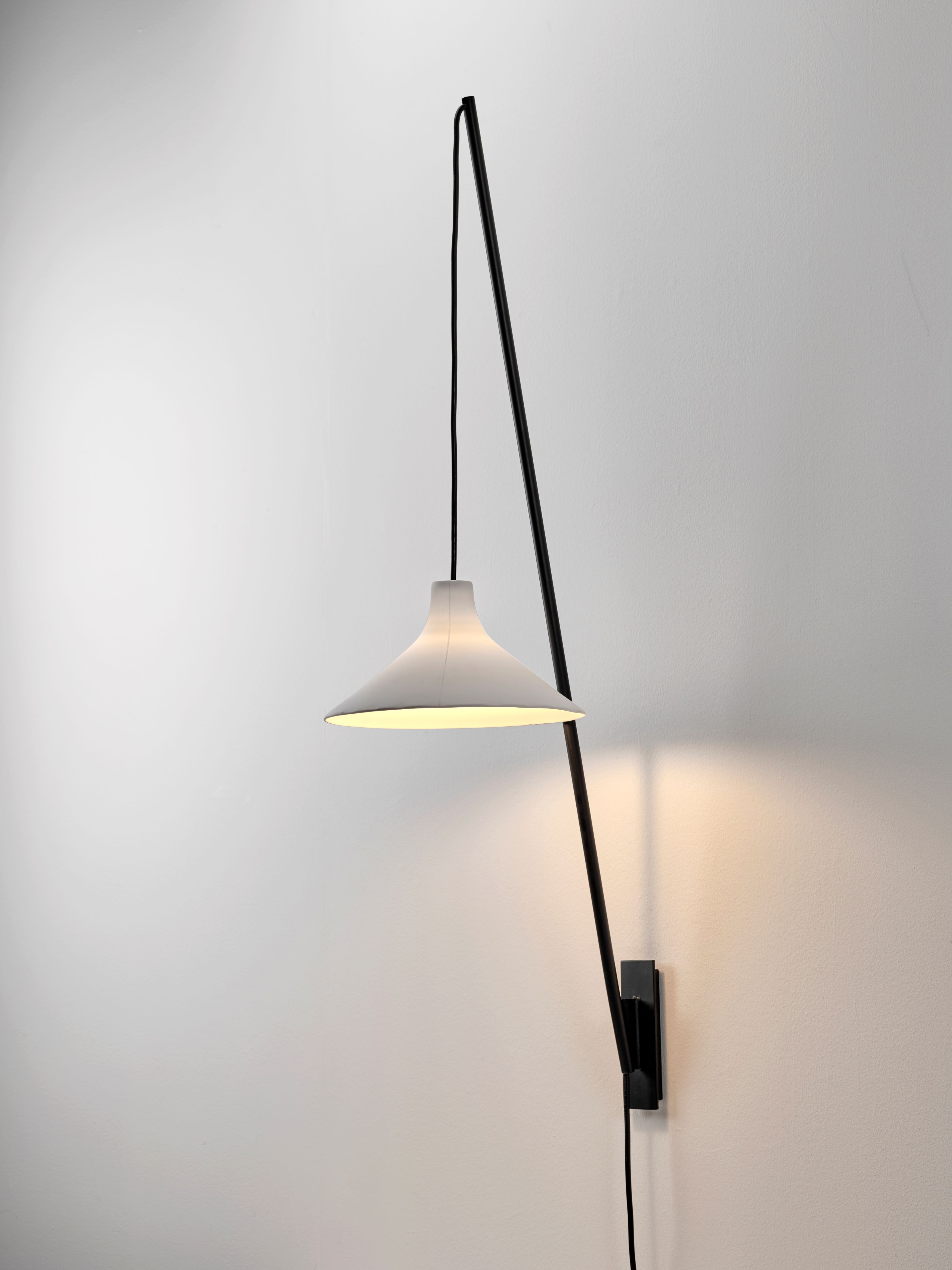 Serax Seam Vegglampe Hvit M