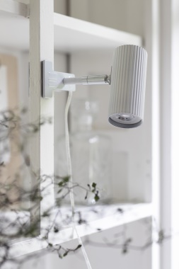 Globen Lighting Hubble Klämspot Weiß