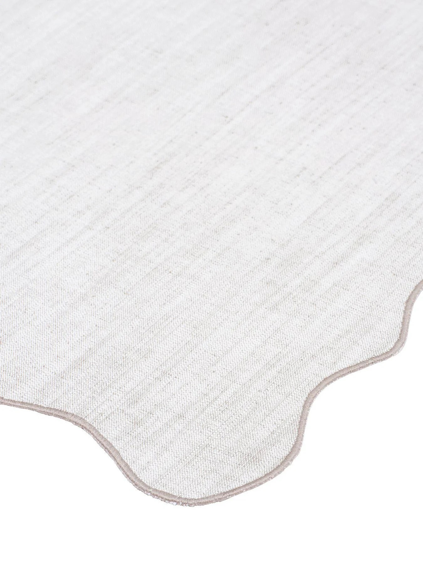 Svanefors Sabina Tablett Beige 35x45