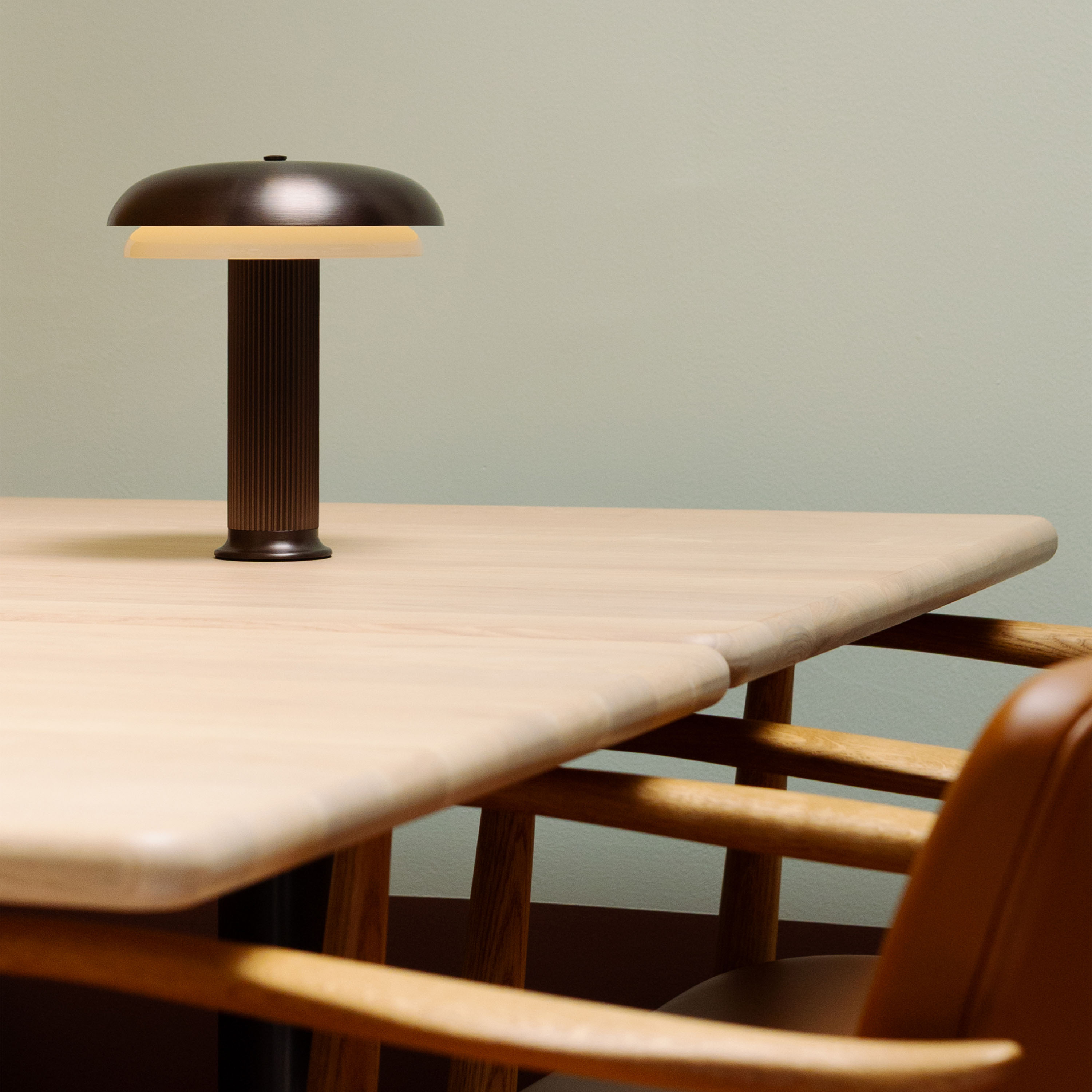 LYFA Noote Portabel Bordslampa Bronze 20cm