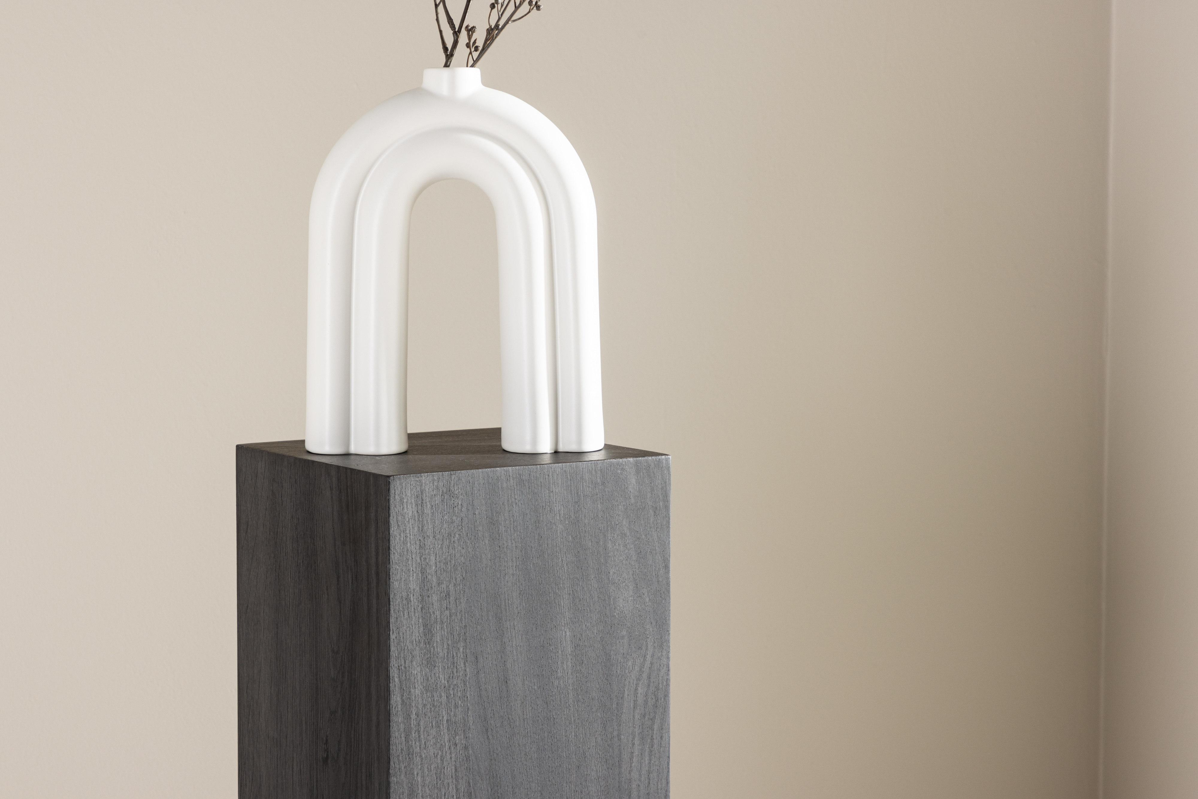 Vind Ramsvik Piedestal Black 95cm