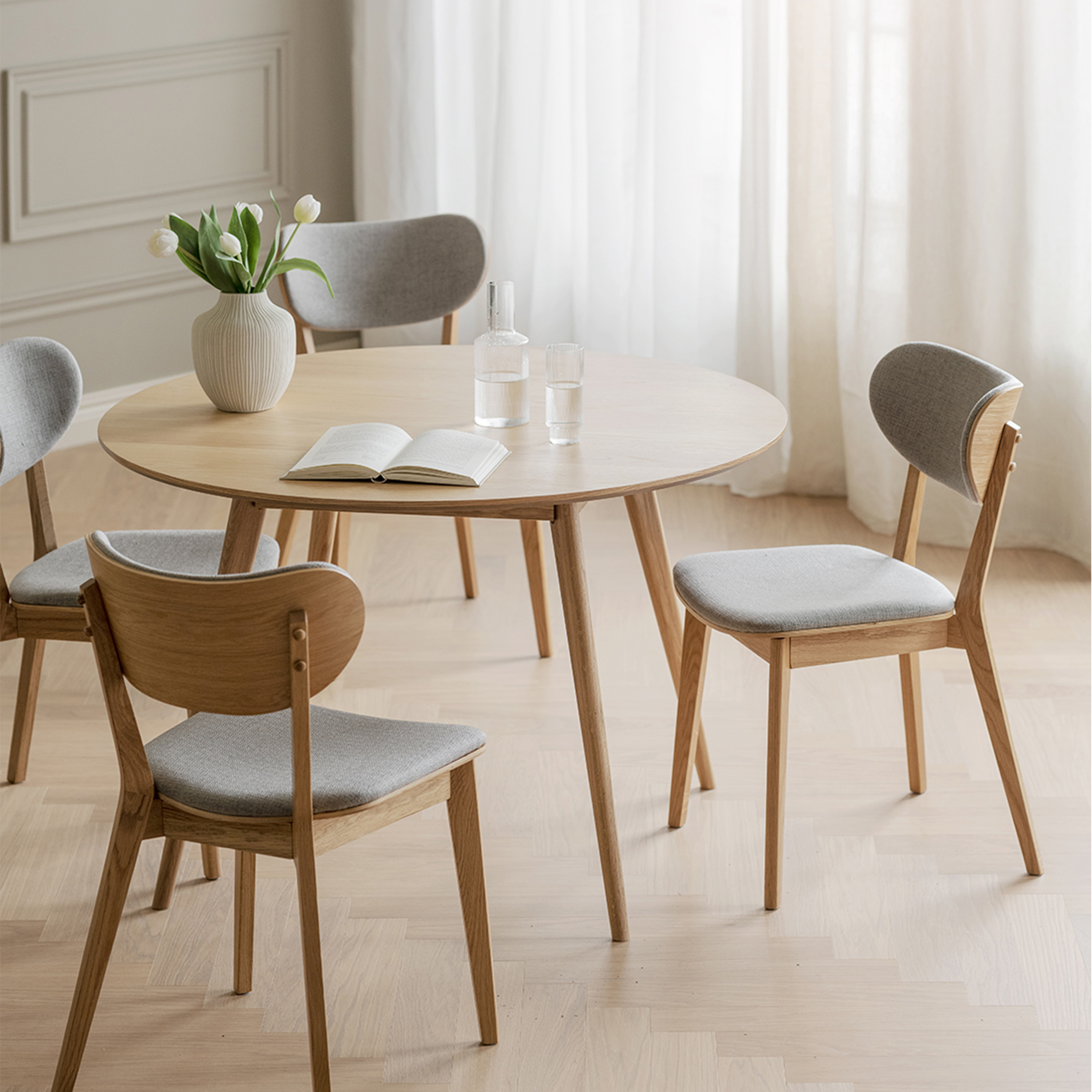 Rowico Home Yumi Matbord Ek Ø115