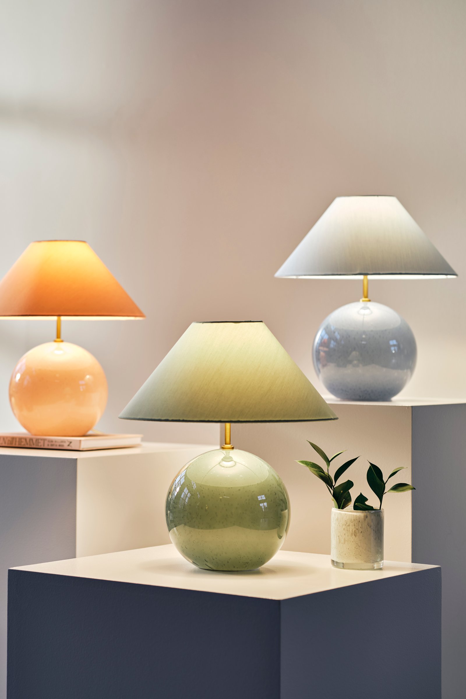 Globen Lighting Iris Bordlampe Grønn 35