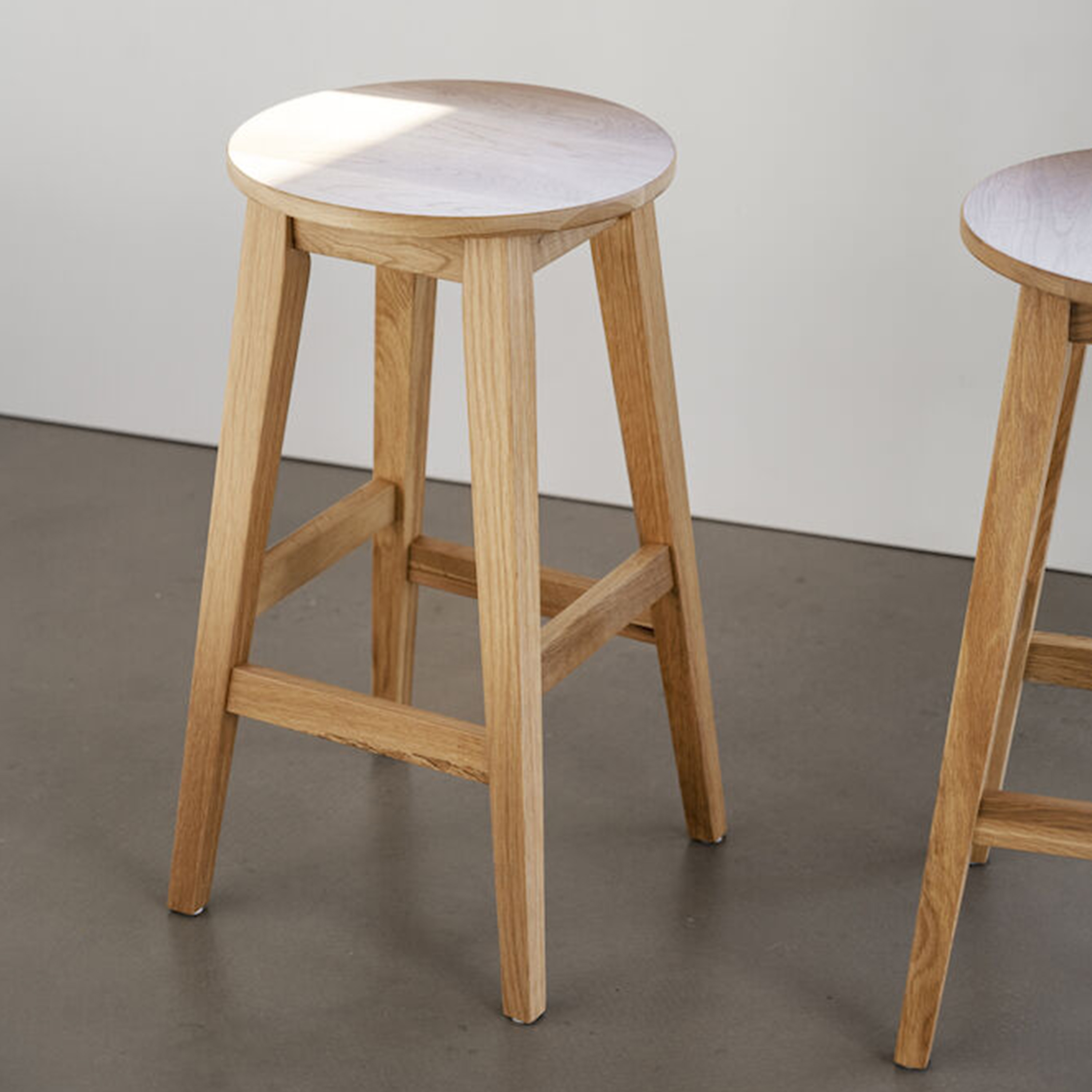 Rowico Home Austin Barstol Lackad Ek