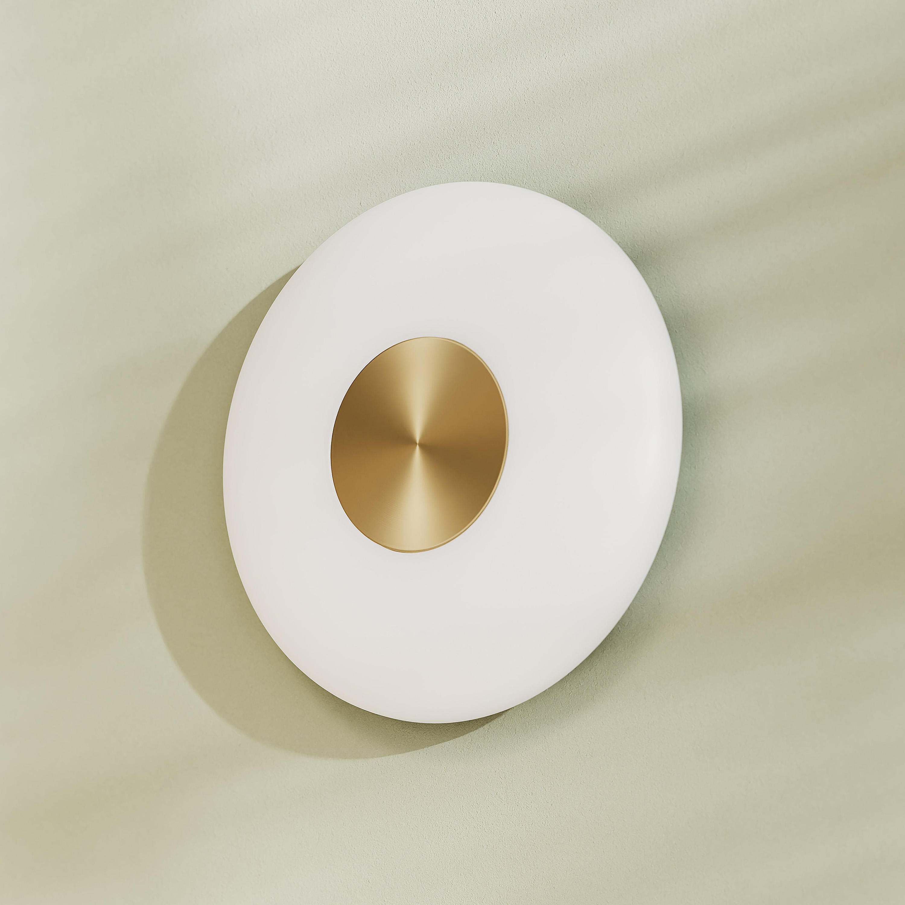 Northern Glint Wandleuchte Opal/Gebürstetes Messing 25 cm