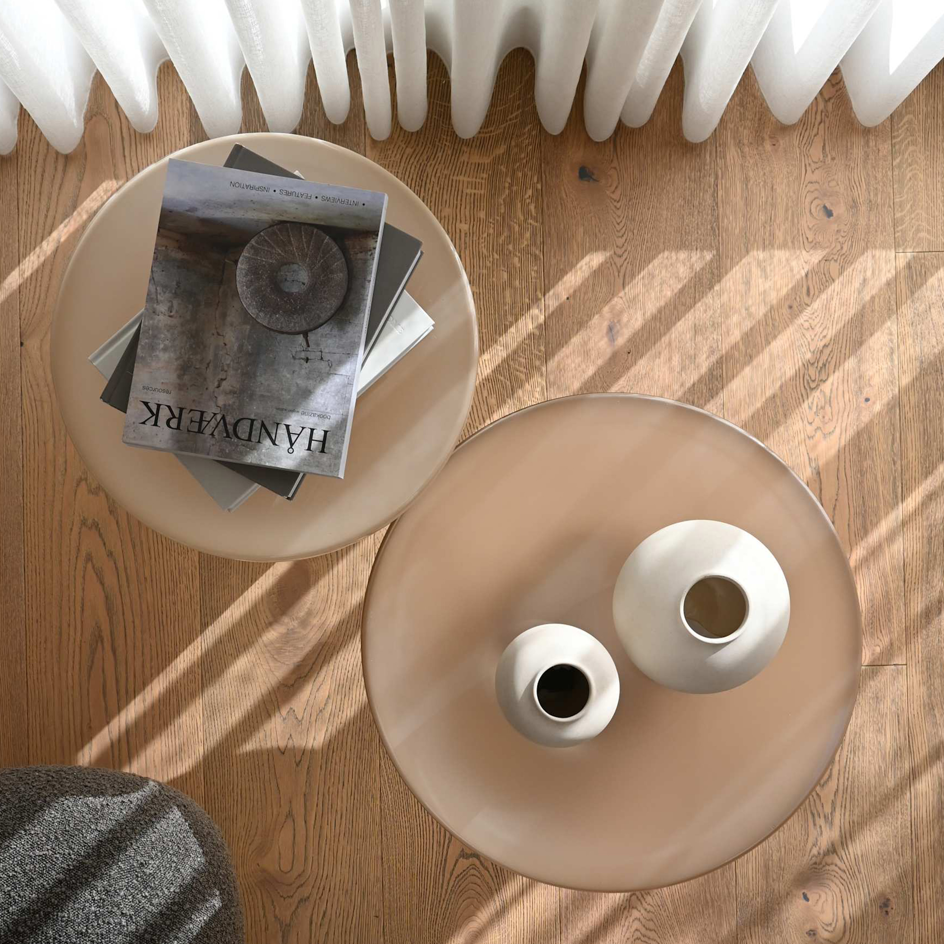 101 Copenhagen Crown Sivupöytä Smoked Desert Low