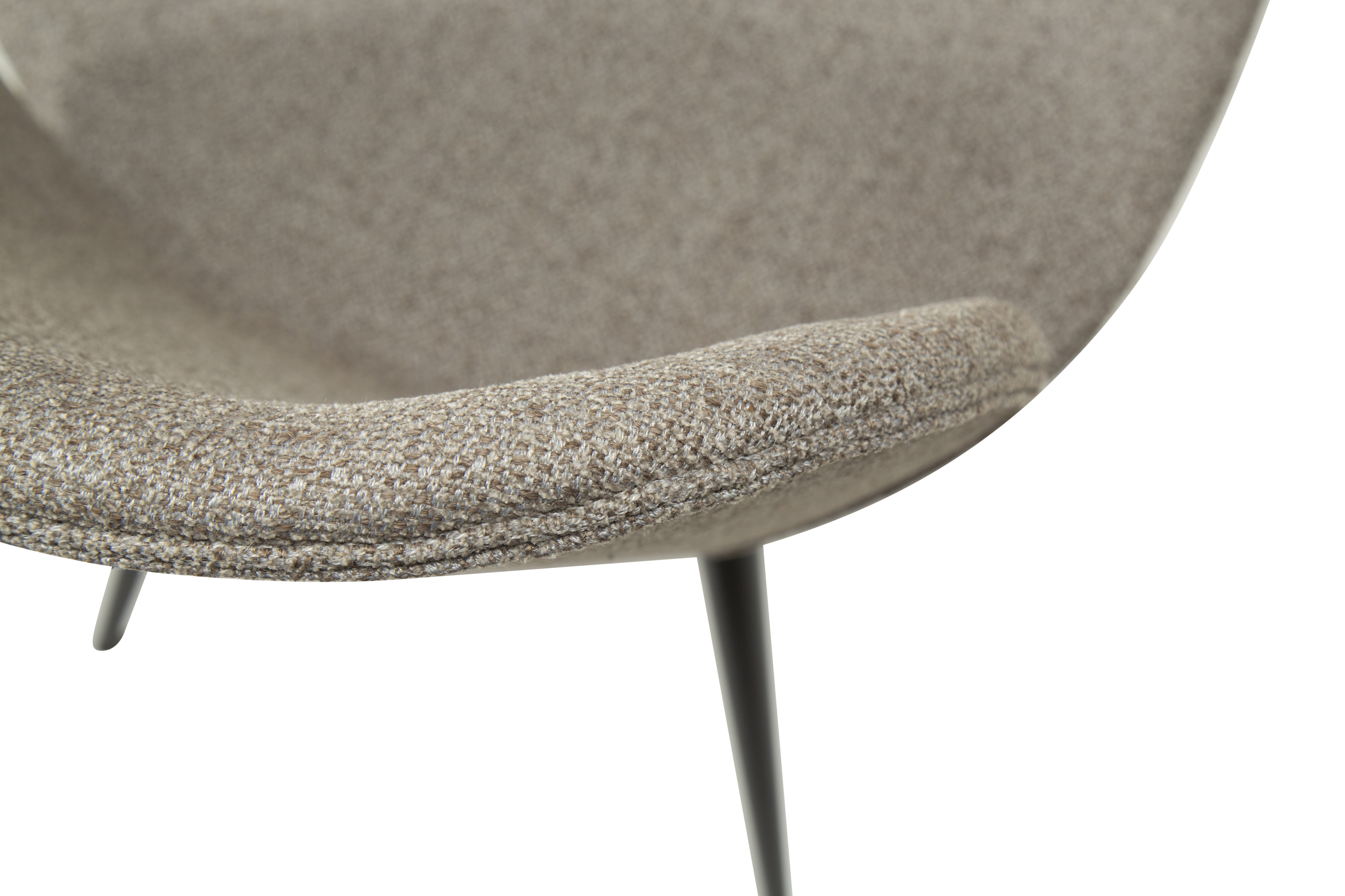 Dan Form Cloud Esszimmerstuhl Boucle Beige/Schwarz