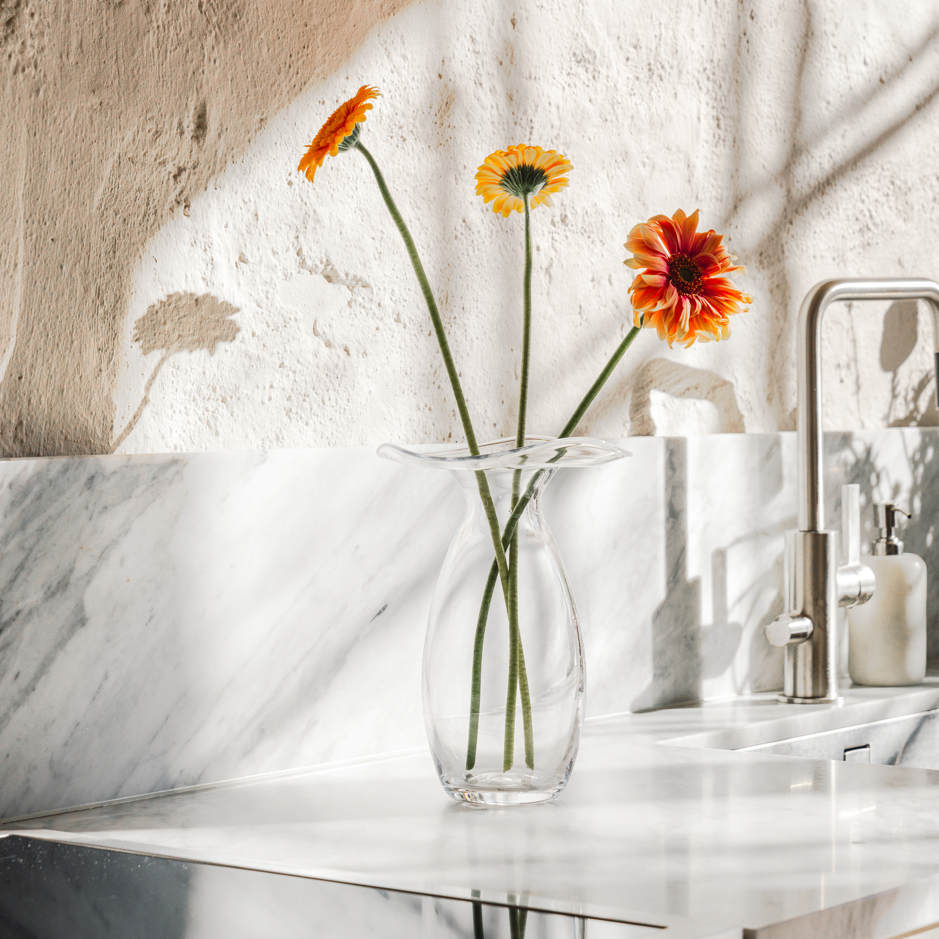 Hilke Collection Loto Vase Glass