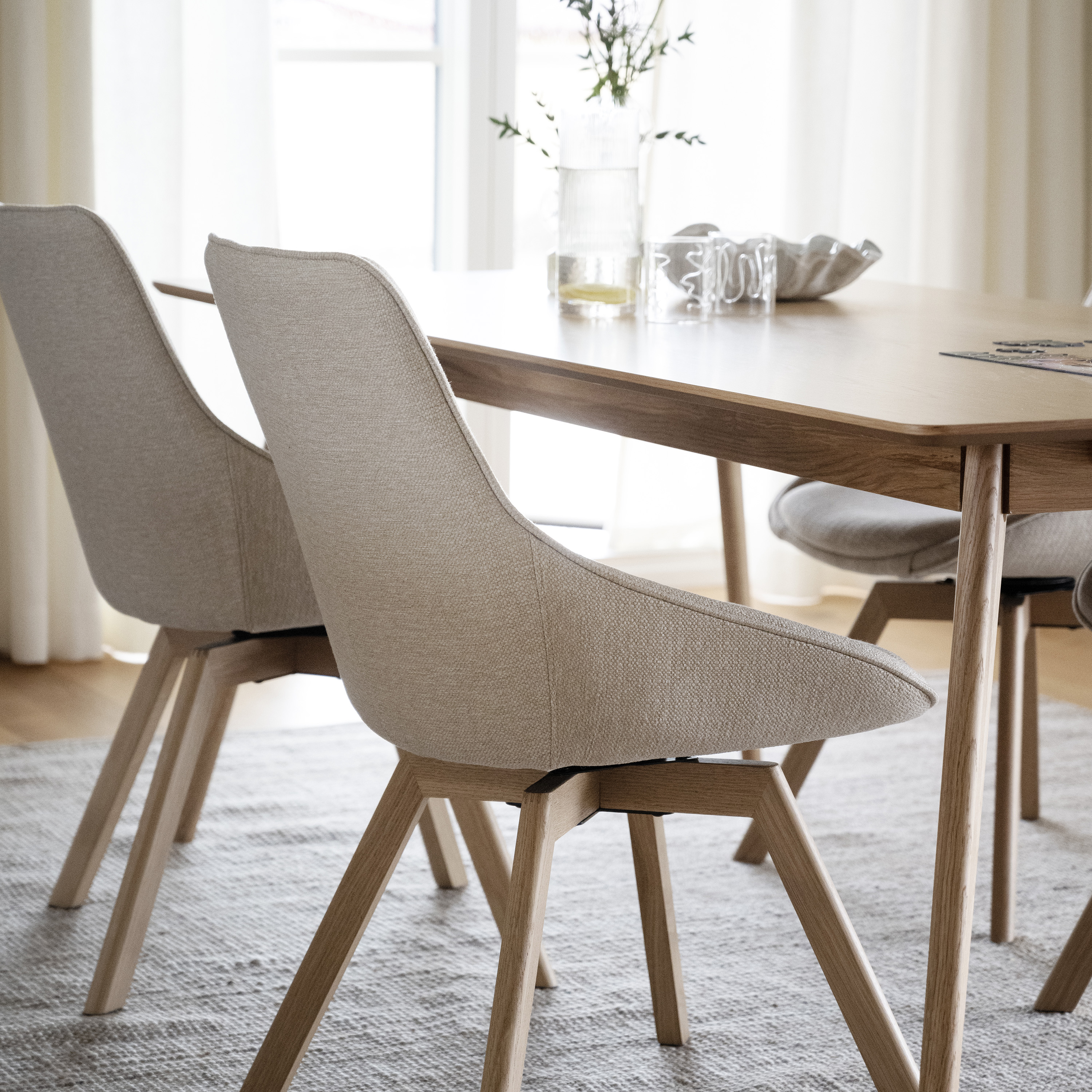 Rowico Home Alison Matstol Ljusbeige/Ek