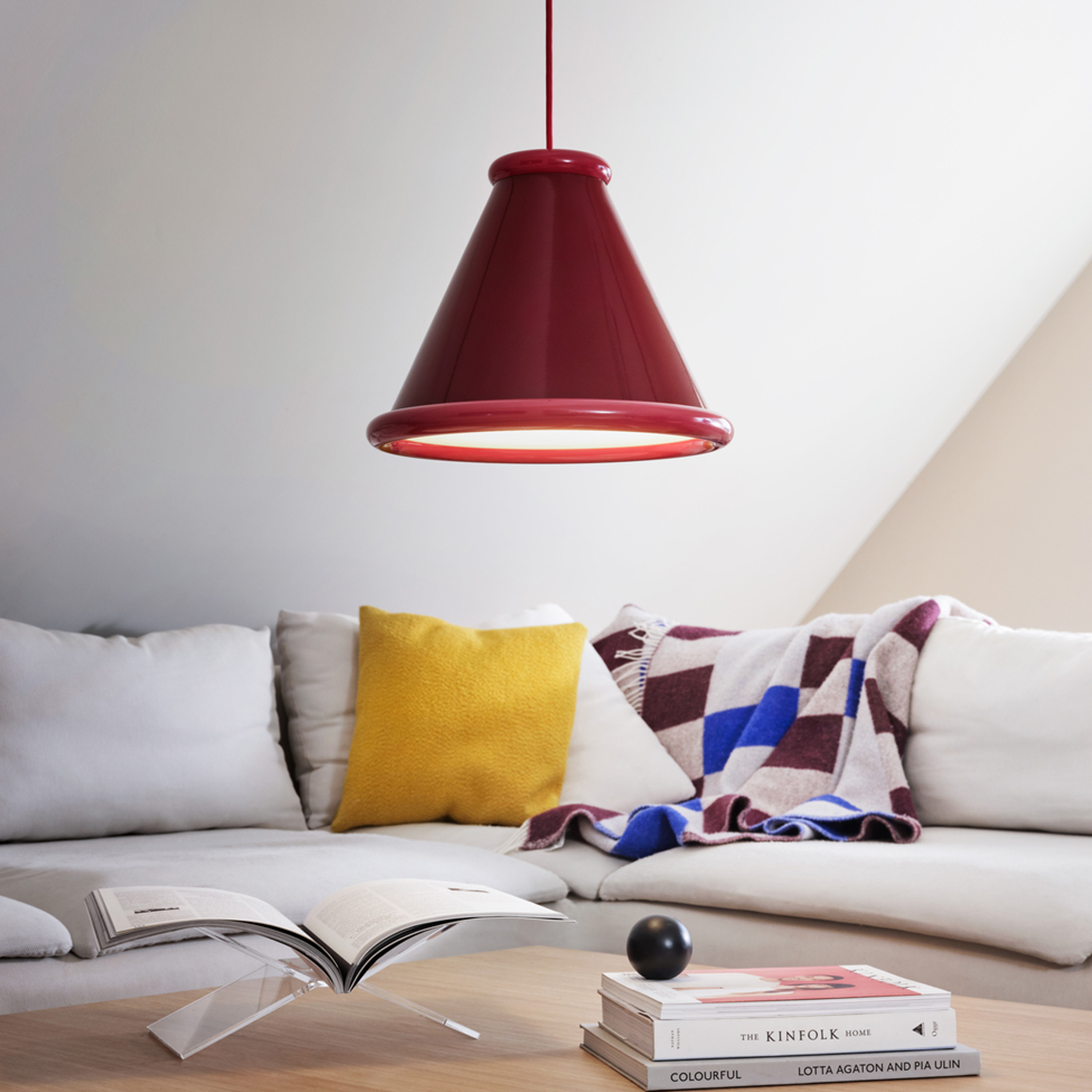 Belid Belle Kattovalaisin Wine Red/Red Violet Ø36