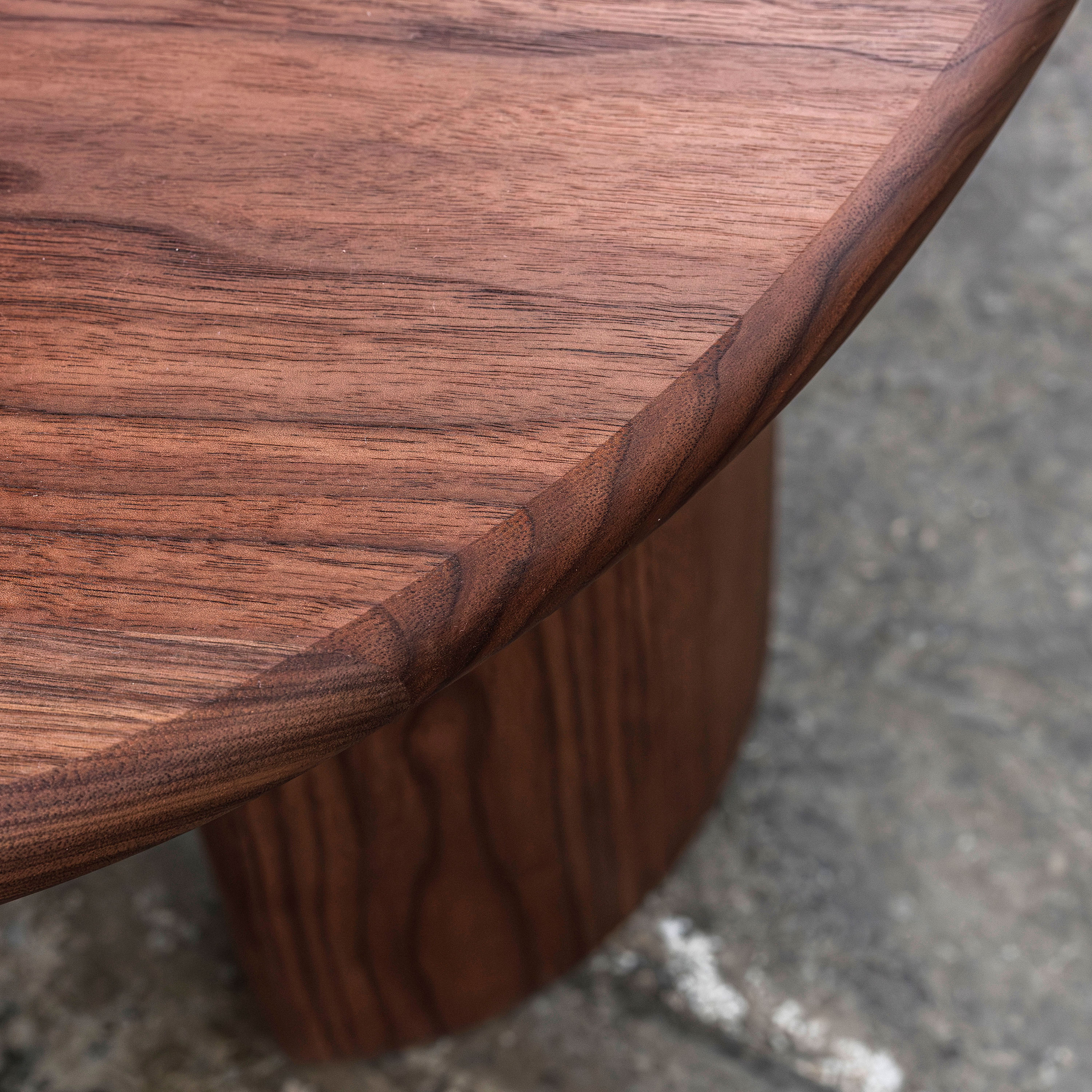 Tinted Lowe Soffbord Valnöt Brown 133x60