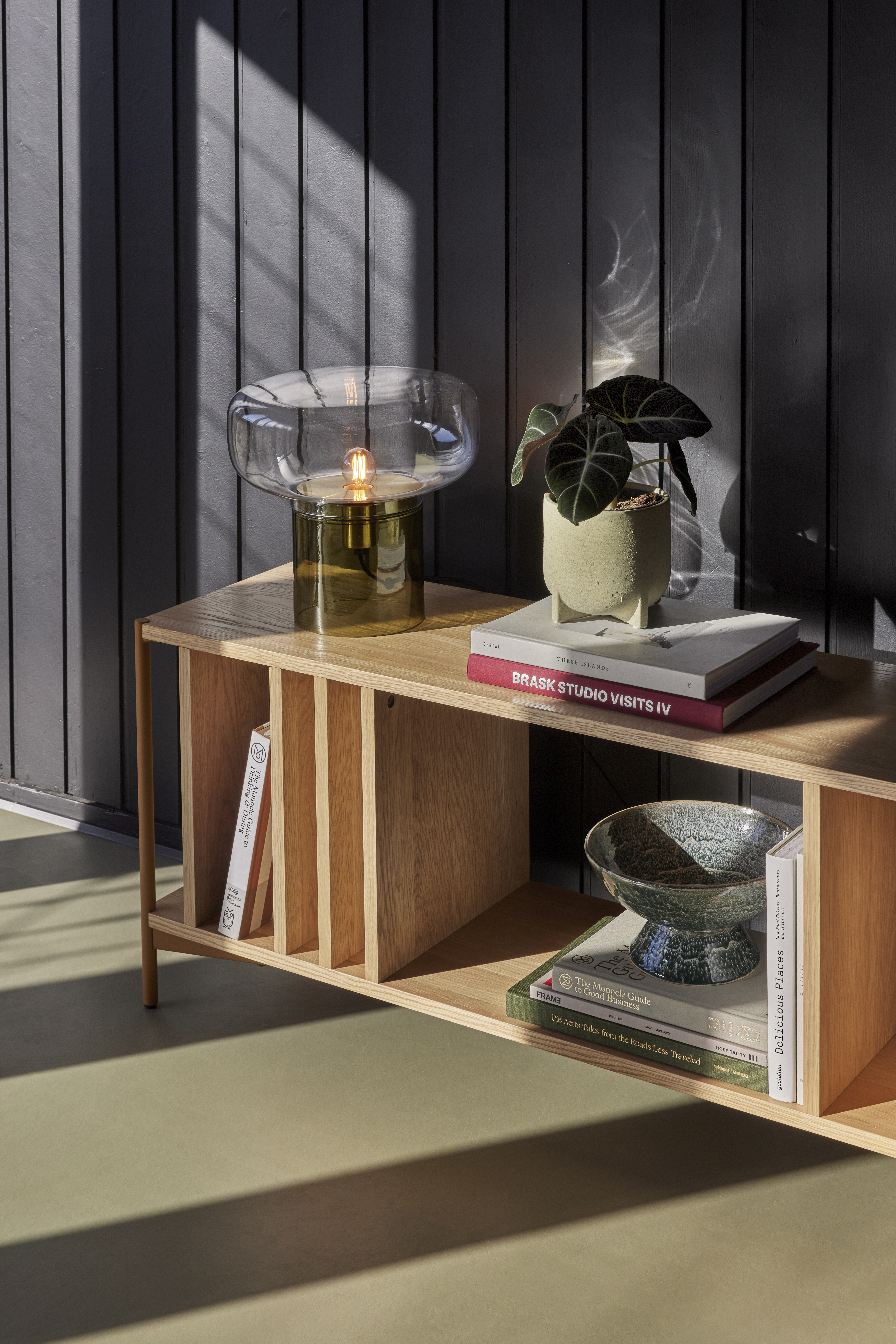 Hübsch Crave Tischlampe Klar/Dunkelgrün