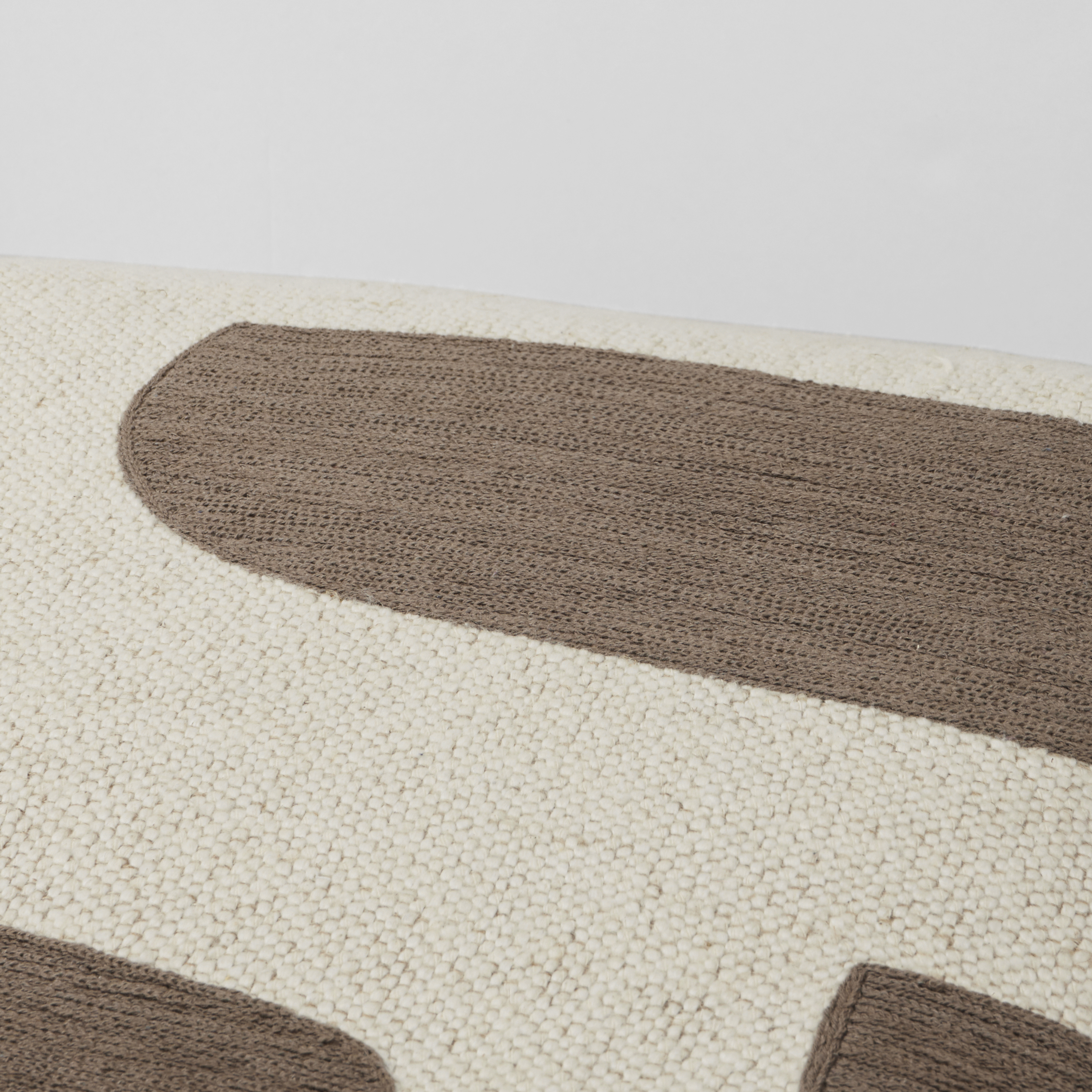 Broste Copenhagen Mundo Kissenbezug Kangaroo Braun/Hellbeige 50x50