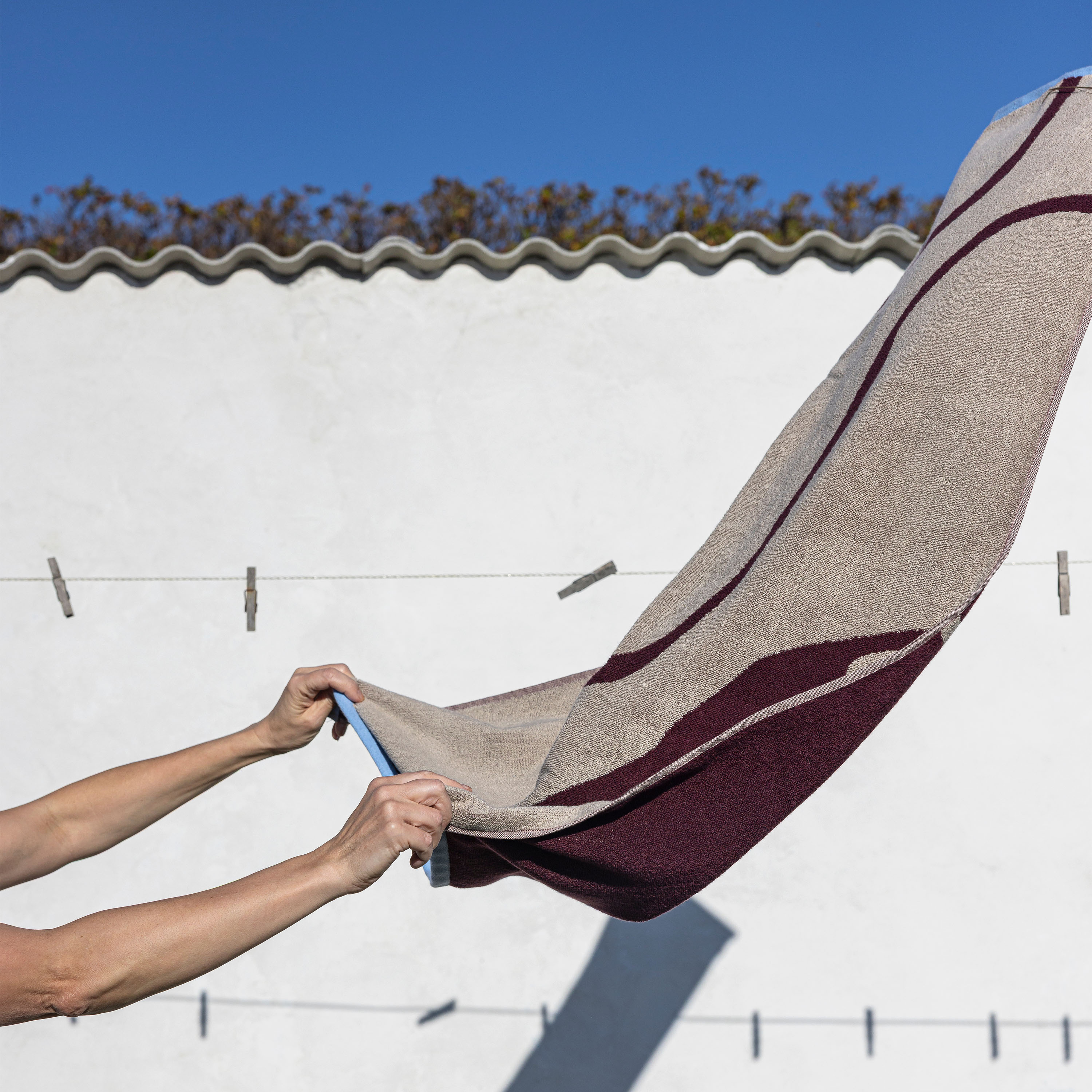 Mette Ditmer Nova Arte Handtuch Wein/Sand 70x133