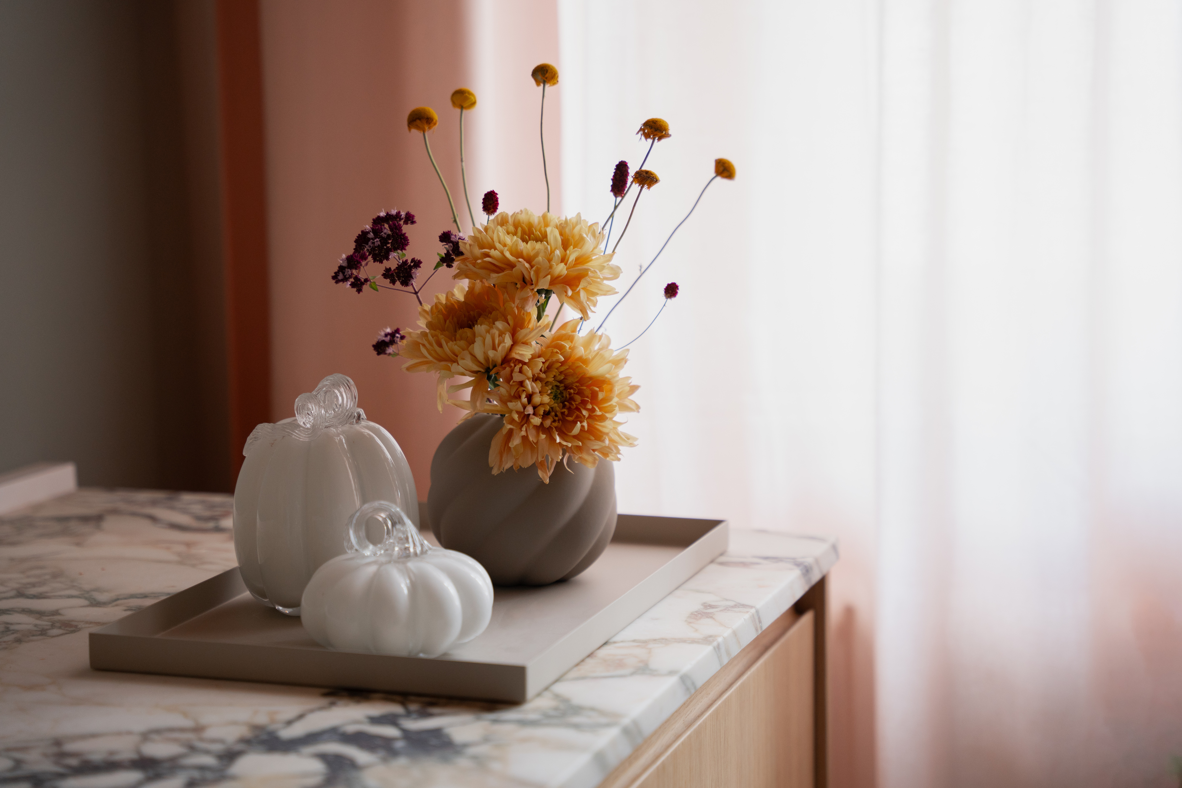 Cooee Design Twist Ball Vas Sand 12cm