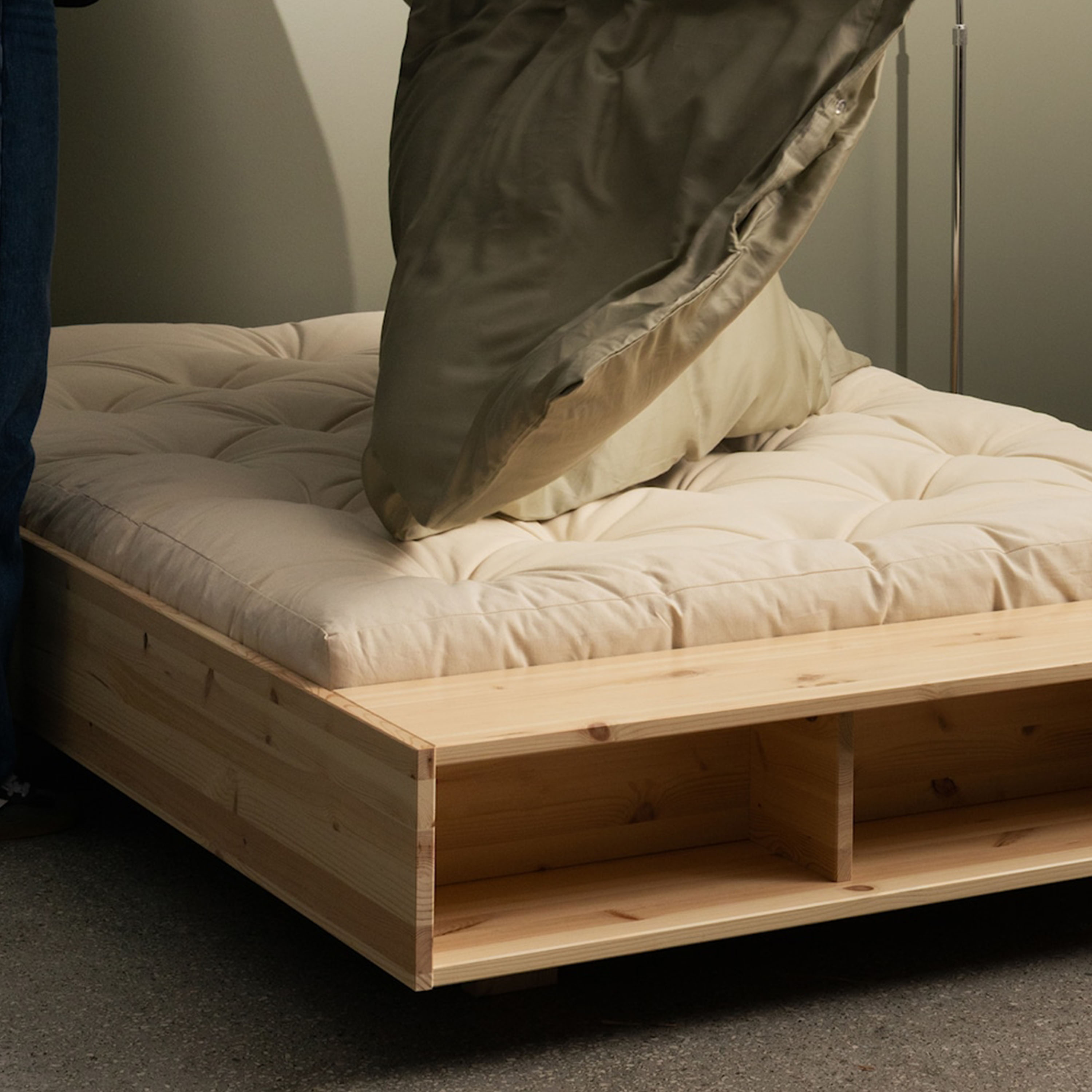 Karup Design Merge Sängram Raw 160x200