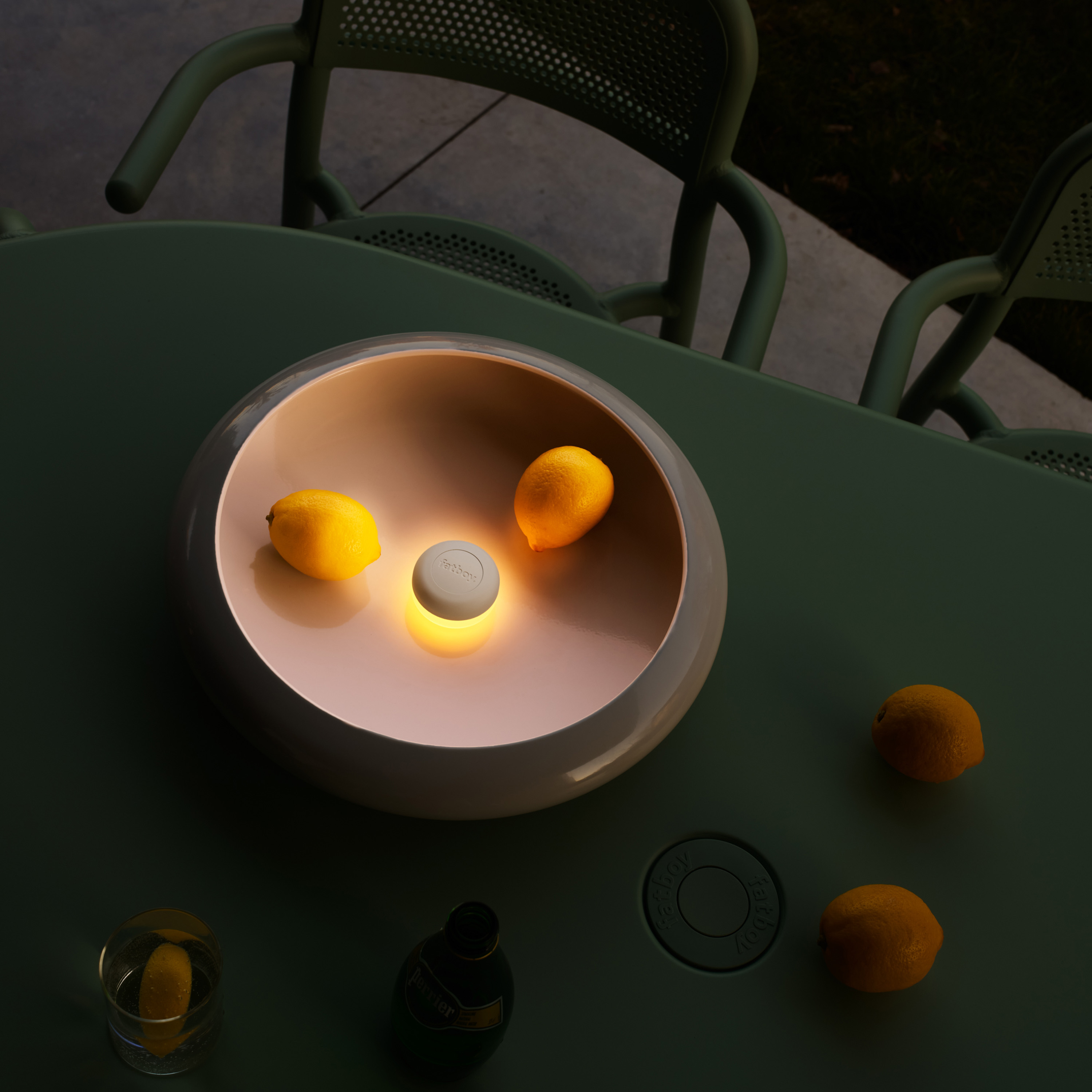 Fatboy Oloha Medium Bordslampa Portabel Desert