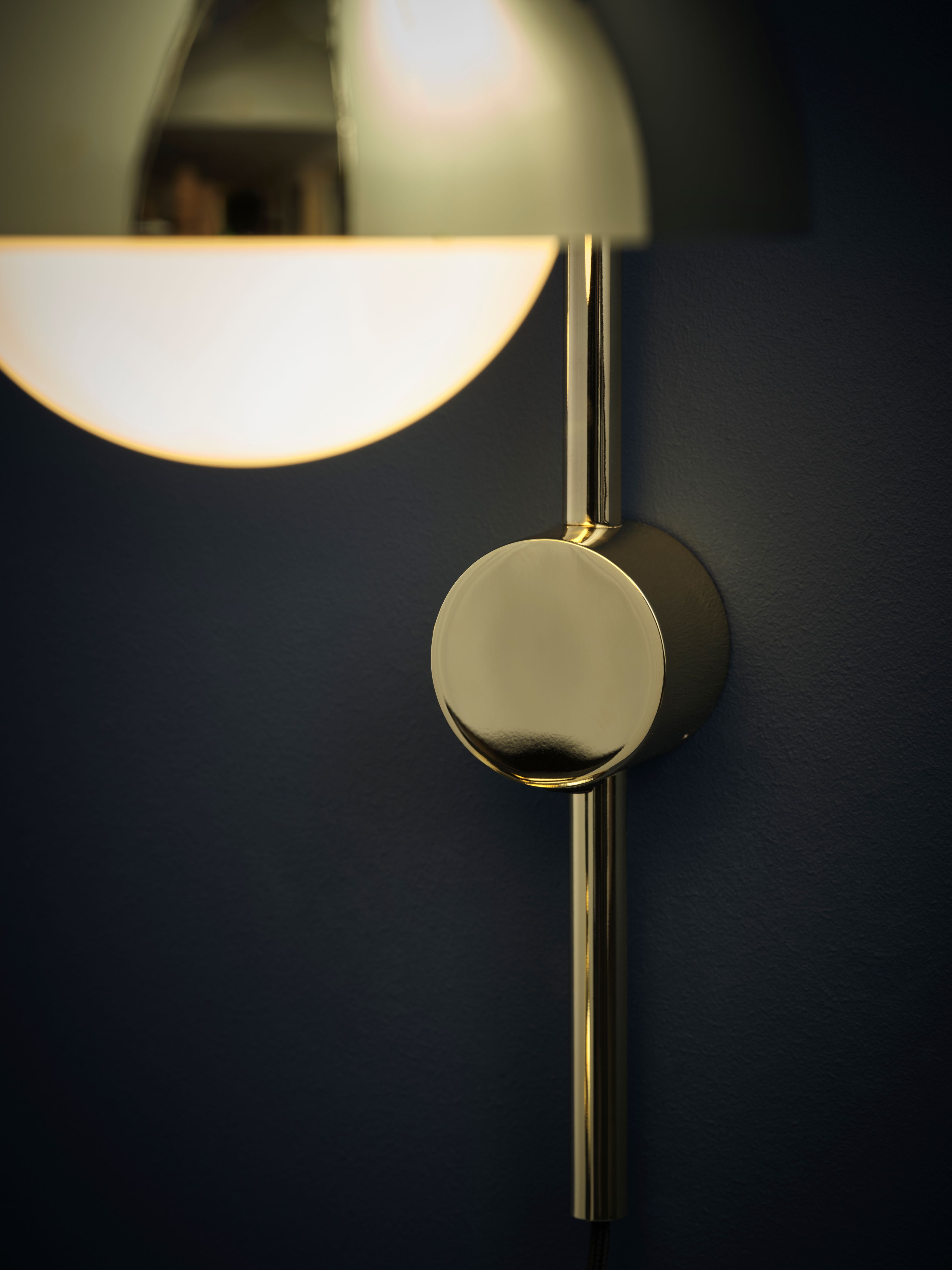 Frandsen Butterfly Wandleuchte Messing