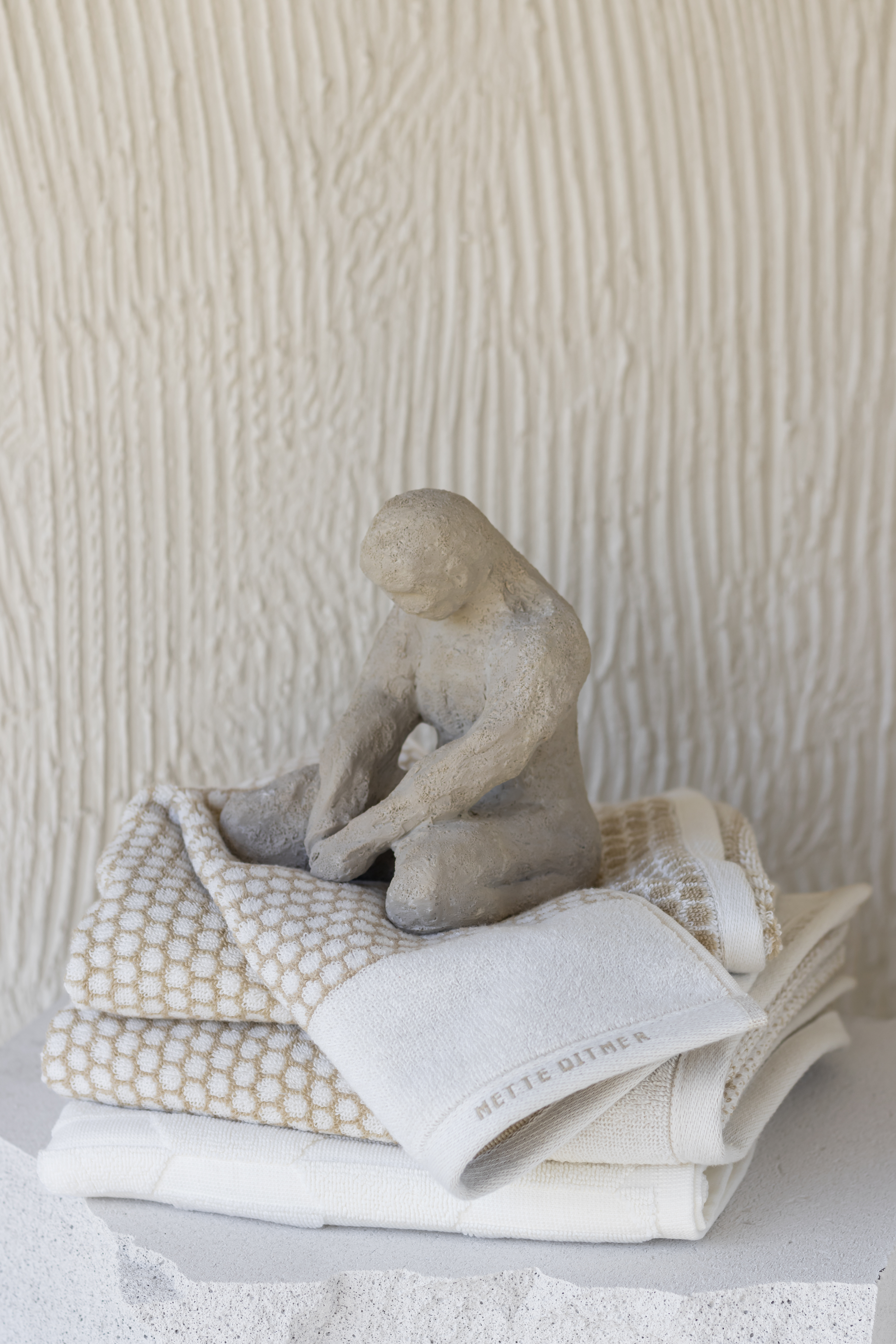 Mette Ditmer Grid Håndkle Sand/Offwhite 70x140