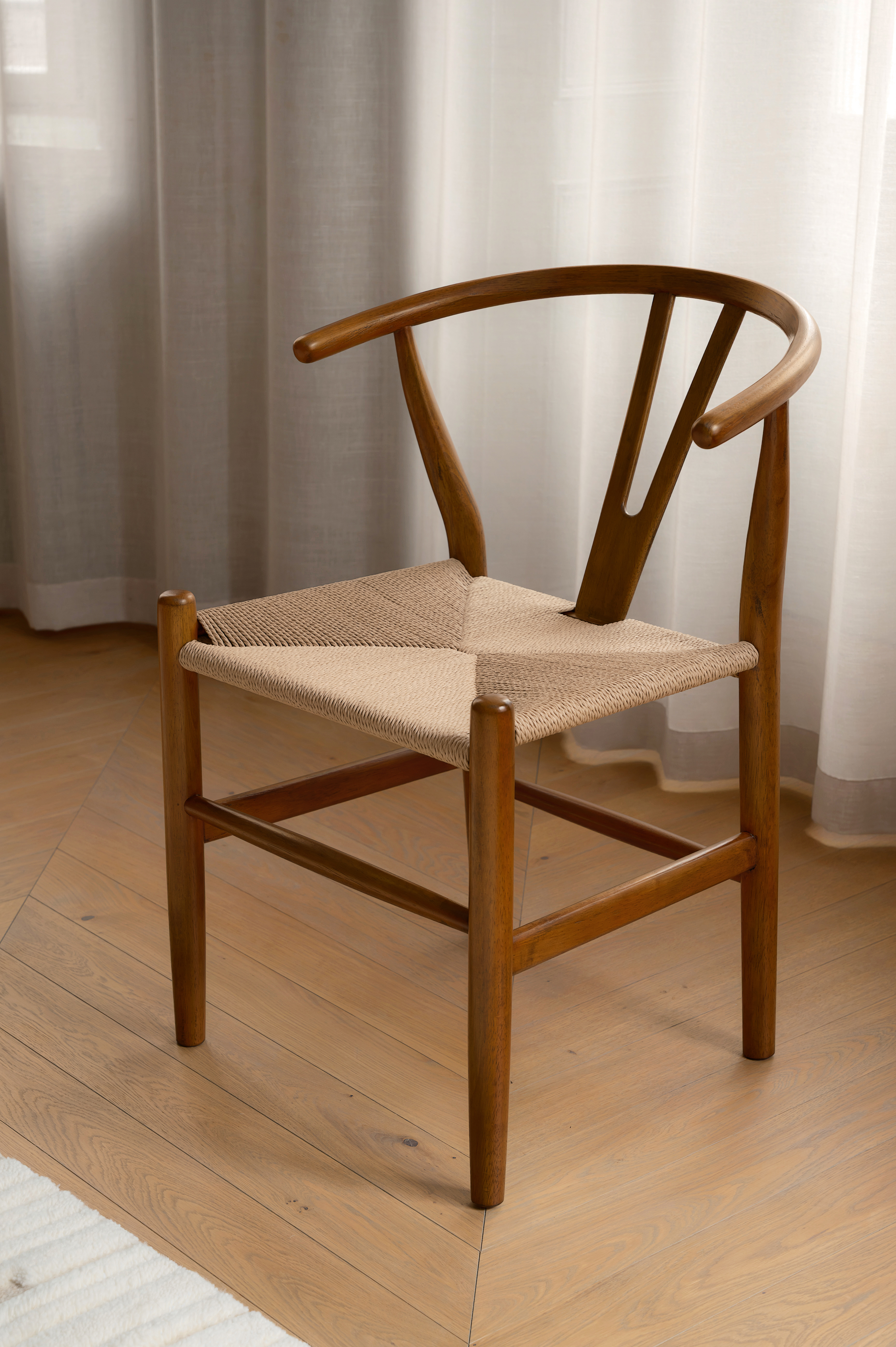 Sleepo Collection Clara Matstol Valnöt