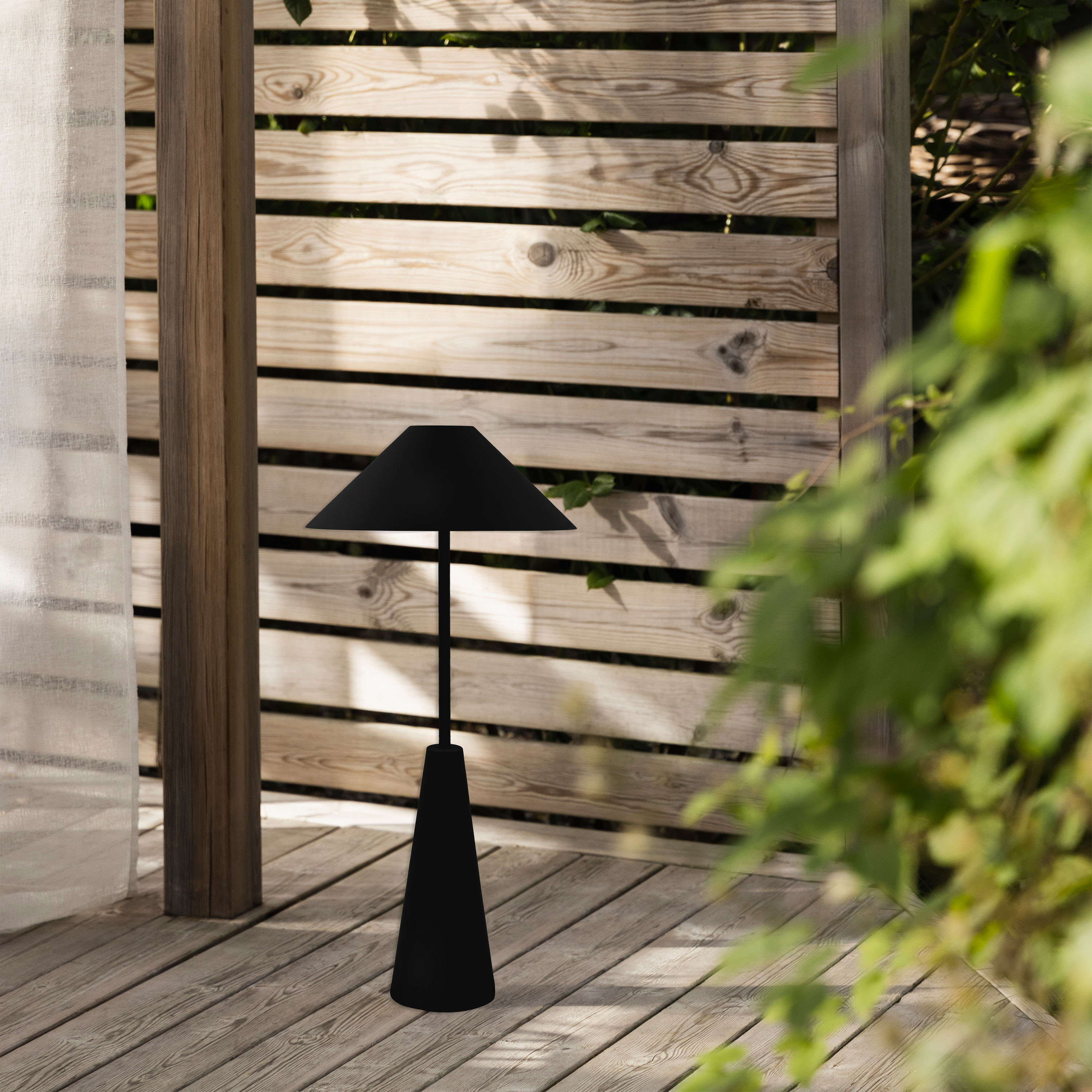 Globen Lighting Cannes Bærbar Gulvlampe Svart