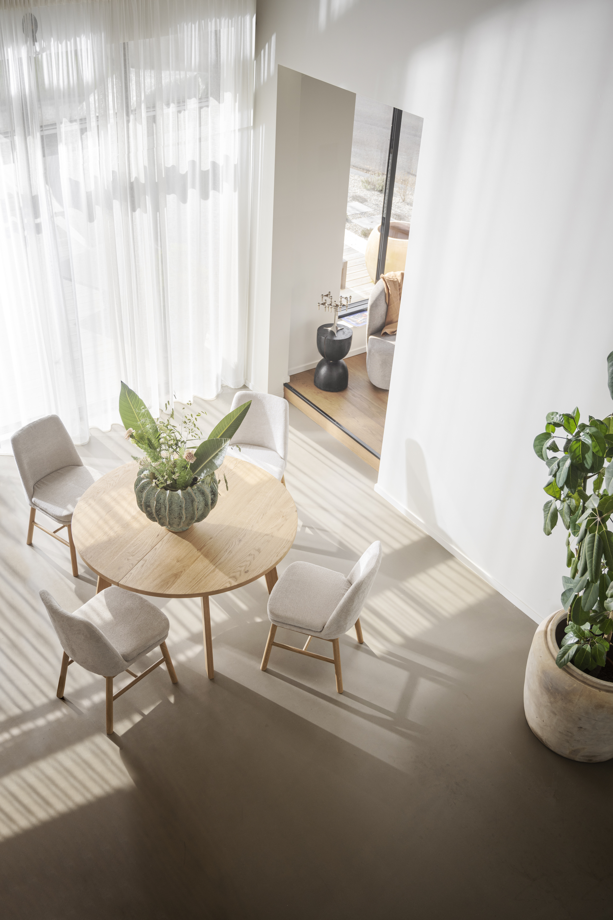 Rowico Home Amesbury Esszimmerstuhl Hellbeige/Eiche