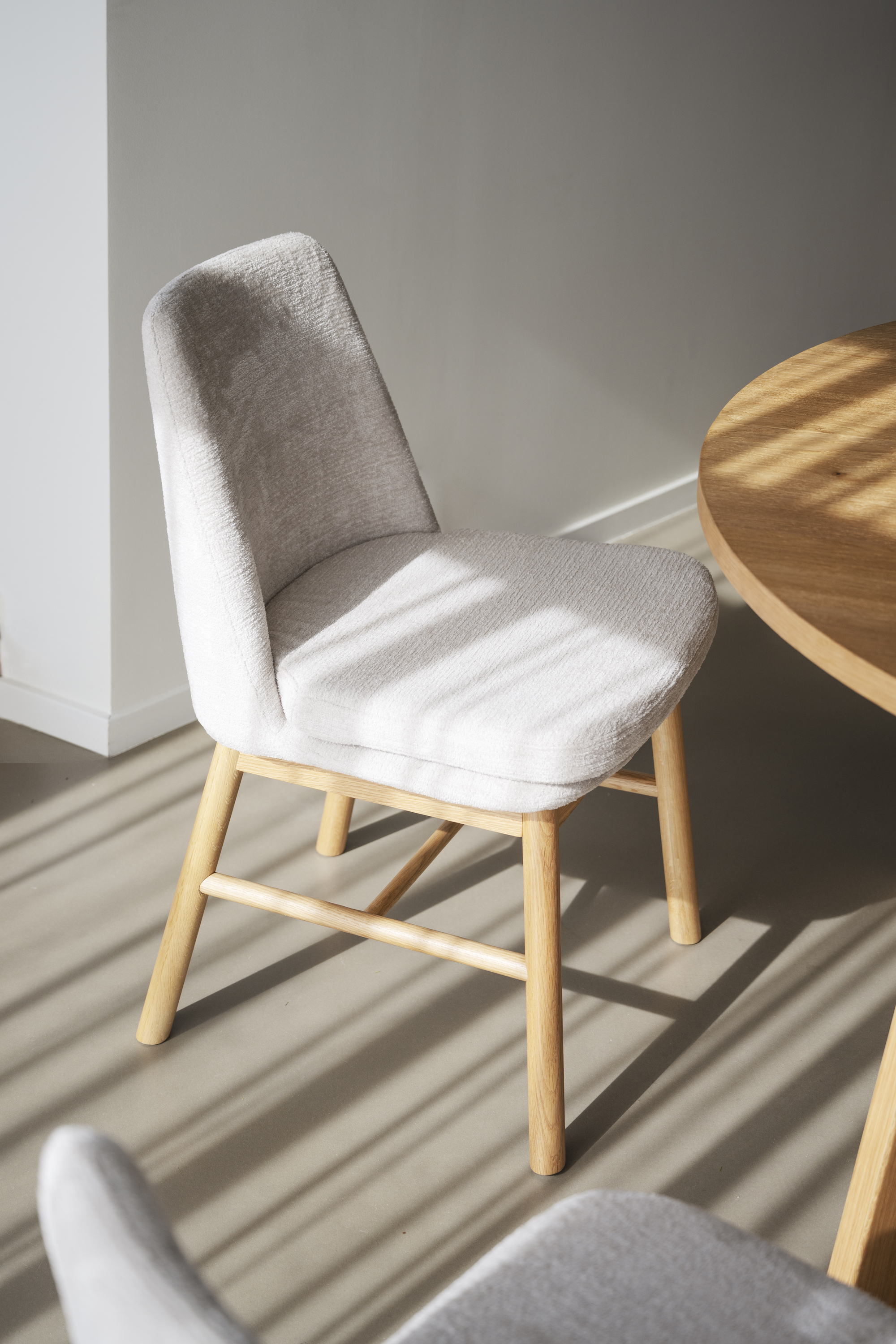 Rowico Home Amesbury Esszimmerstuhl Hellbeige/Eiche