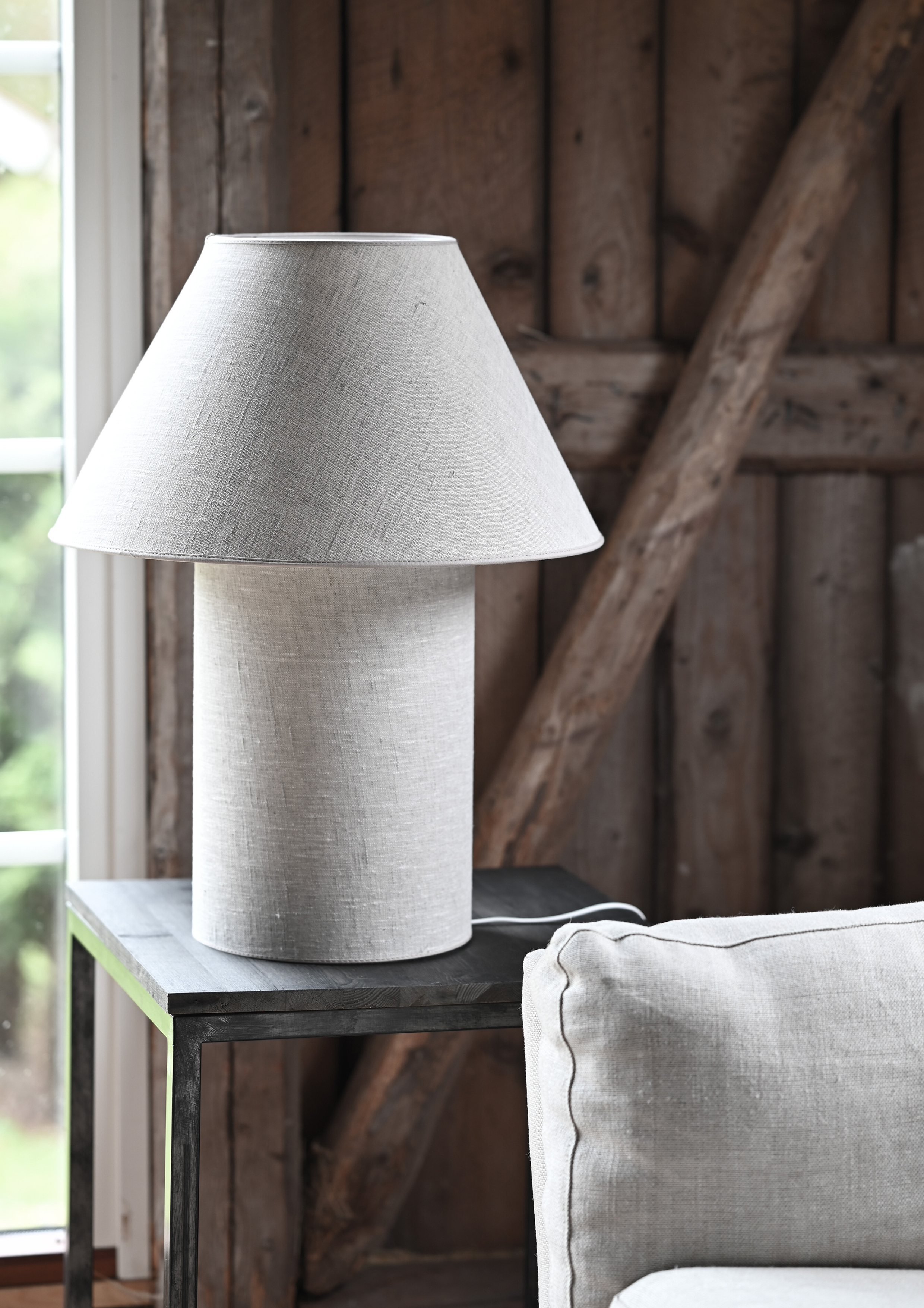 Hallbergs Belysning Carolin Bordlampe Offwhite 65cm