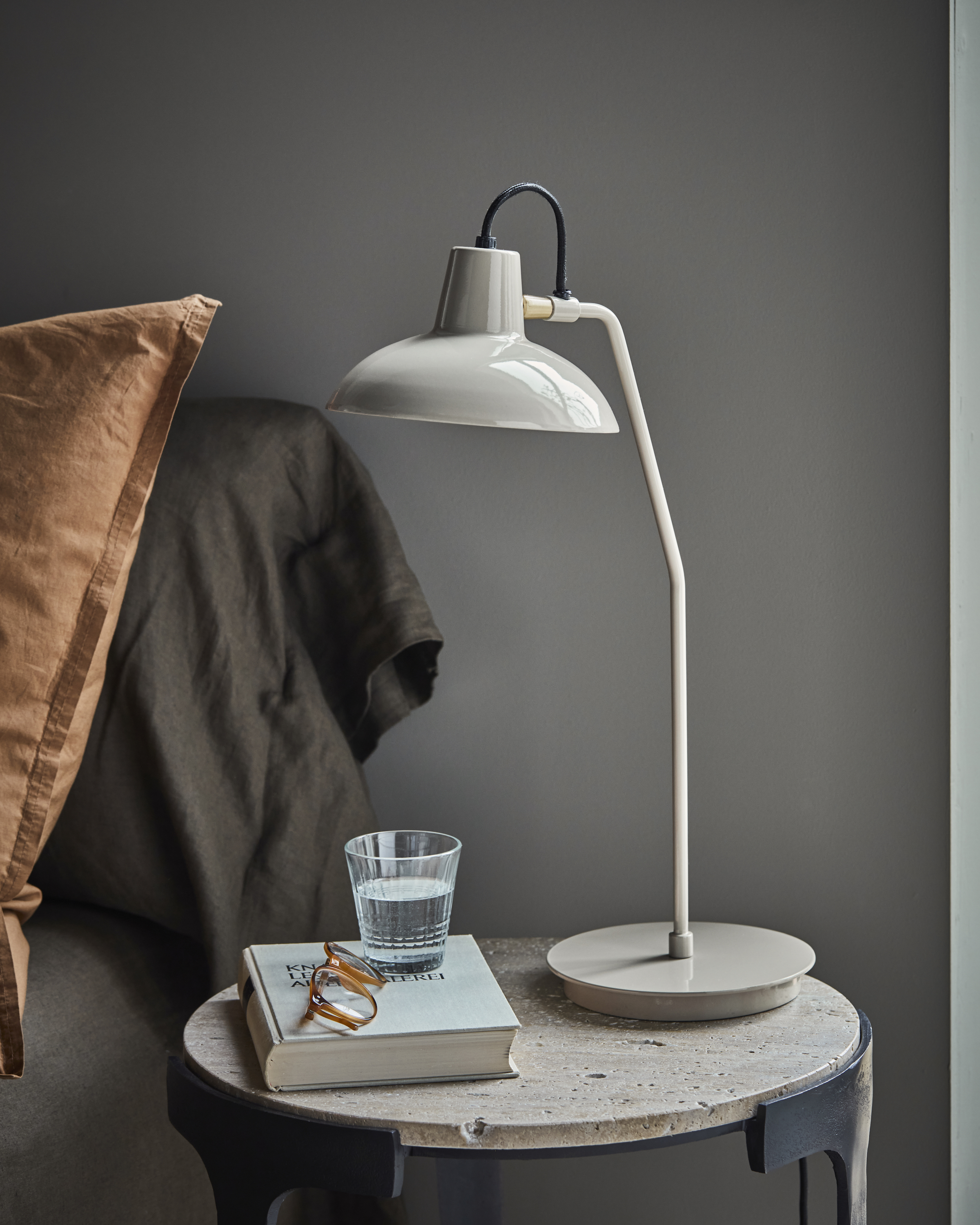House Doctor Desk Bordlampe Grå