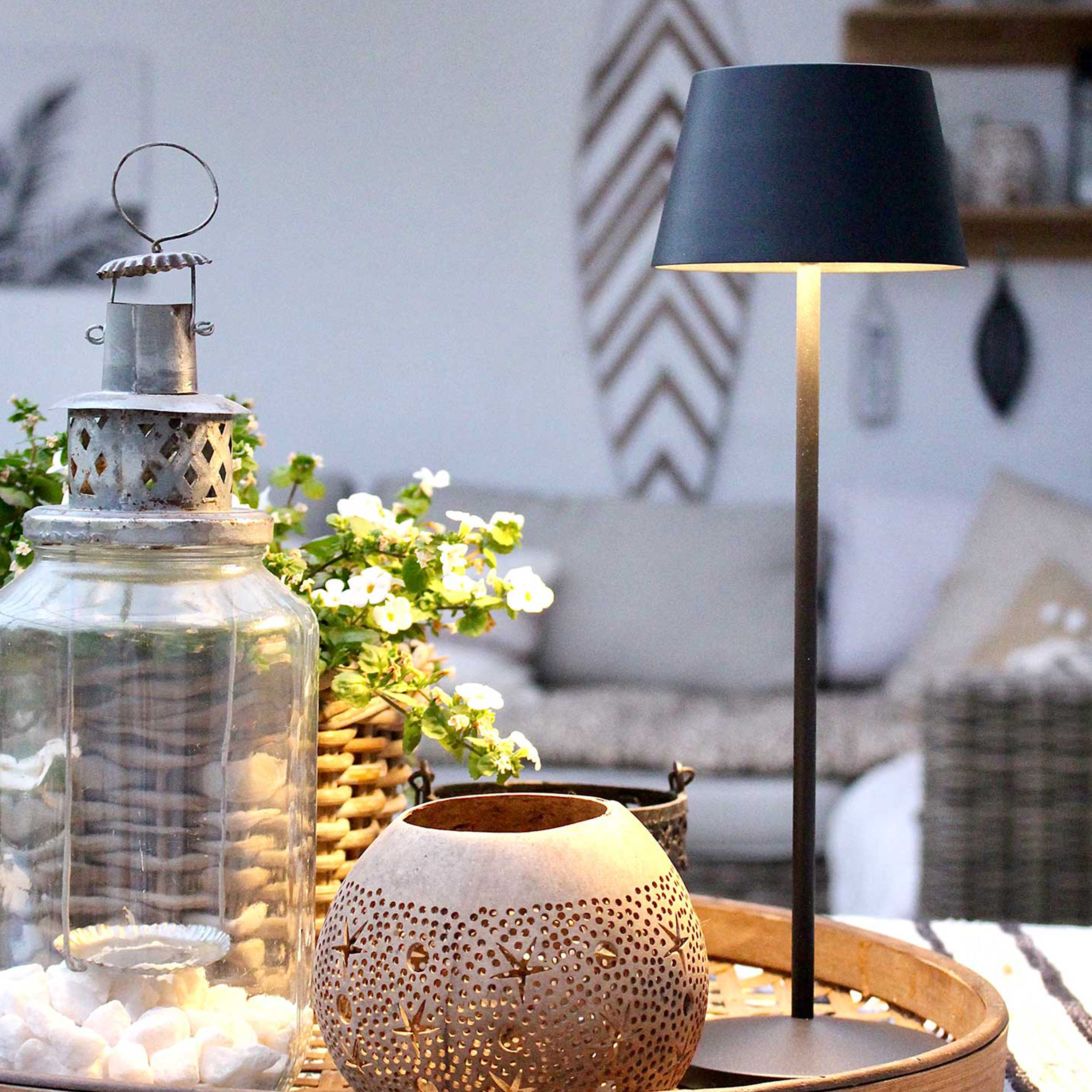 LOOM Design Modi Portable Bordslampa Black