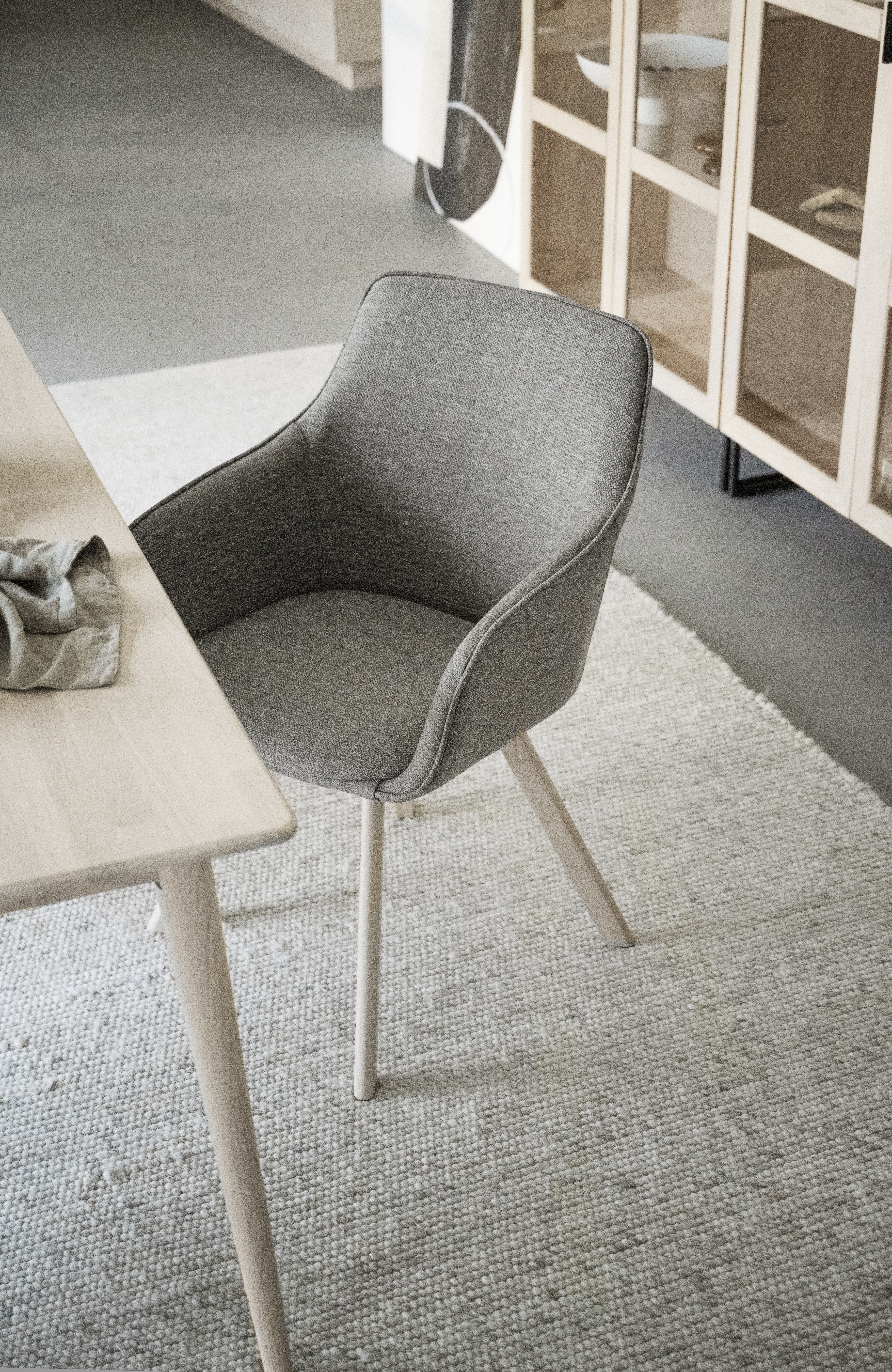 Rowico Home Alison Armlehnstuhl Dunkelbeige/Weiß Pigmentierte Eiche