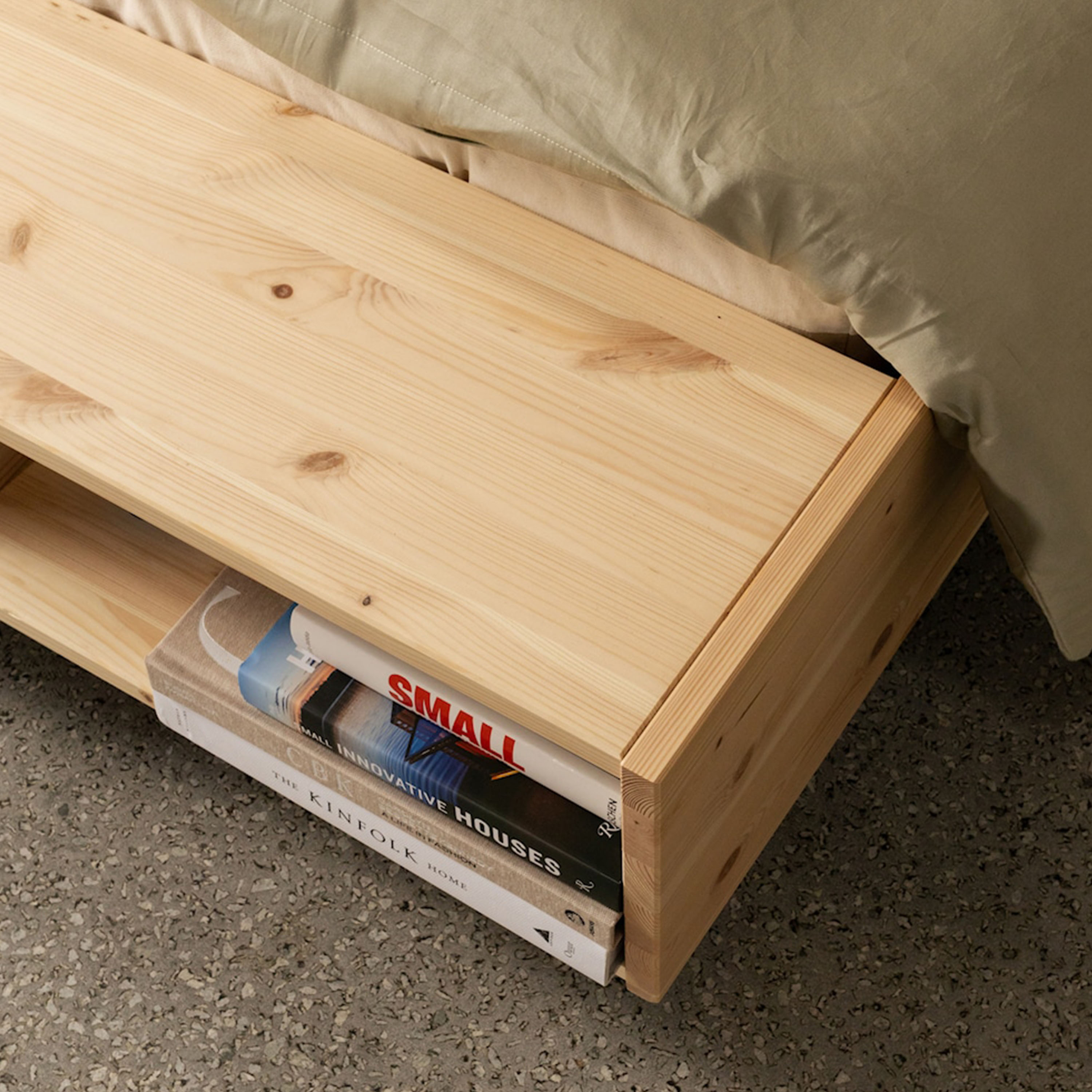 Karup Design Merge Sängram Raw 160x200