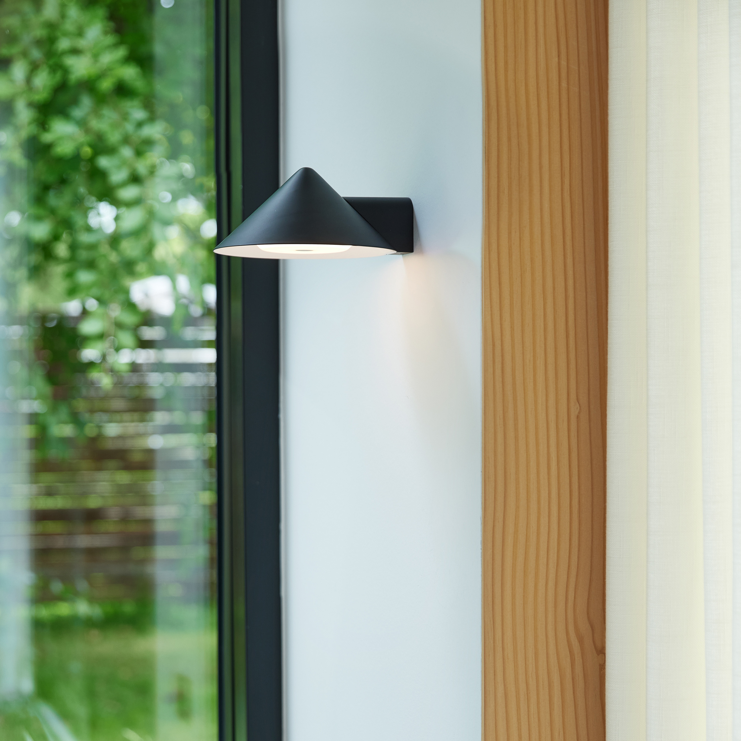 Frandsen Grasp Vegglampe Matt Black