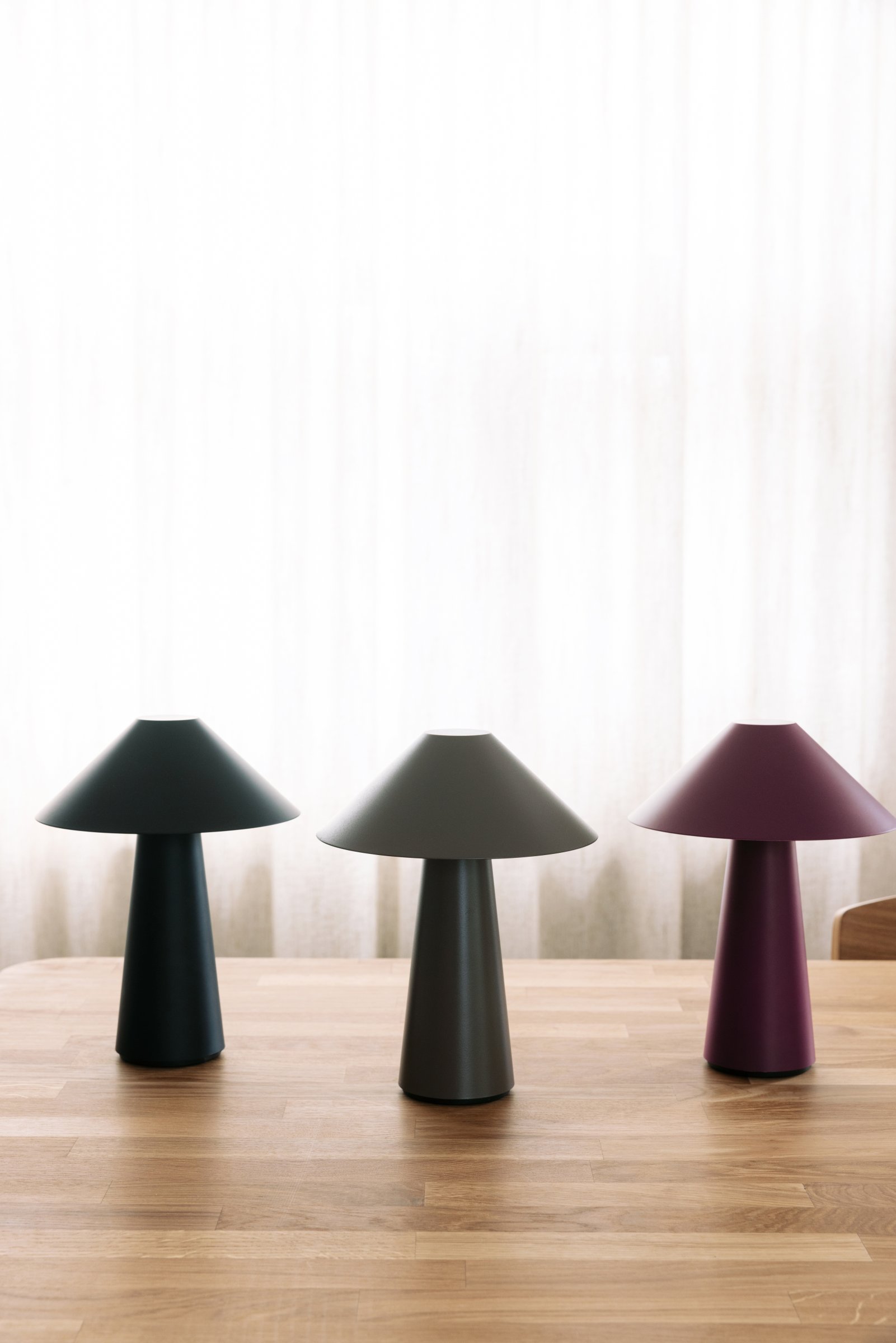 Globen Lighting Cannes Portabel Bordslampa Burgundy 26cm