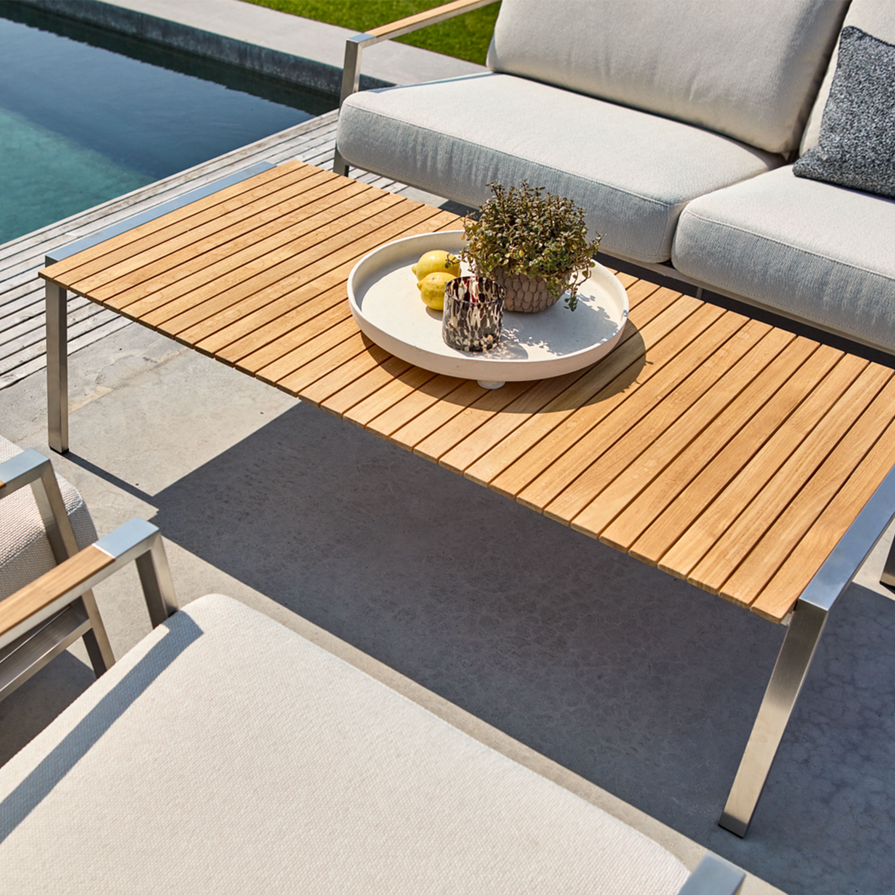 Brafab Naos Soffbord Teak/Stainless Steal 140cm