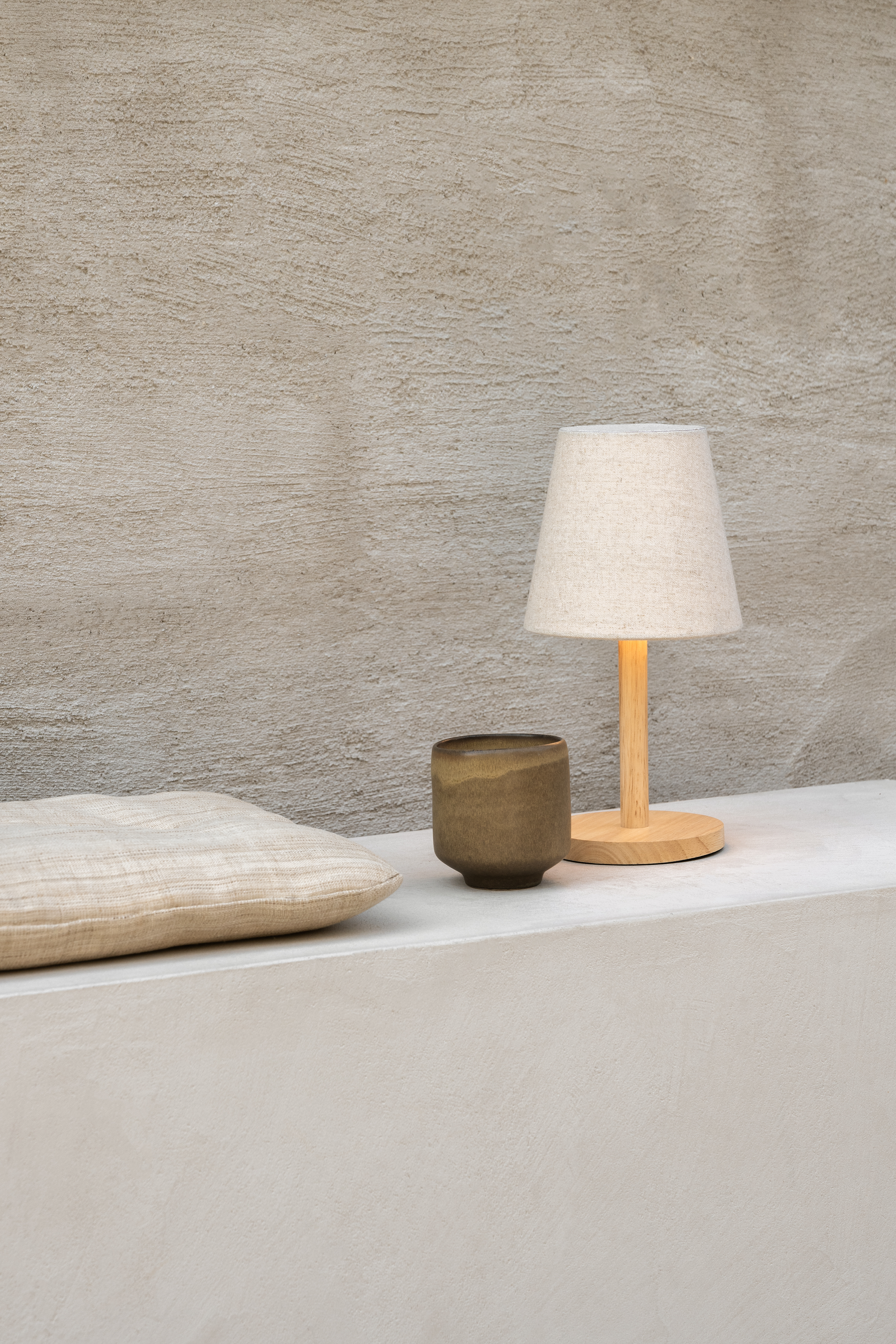 Watt &amp; Veke Tess Portable Bordslampa Natural 29cm