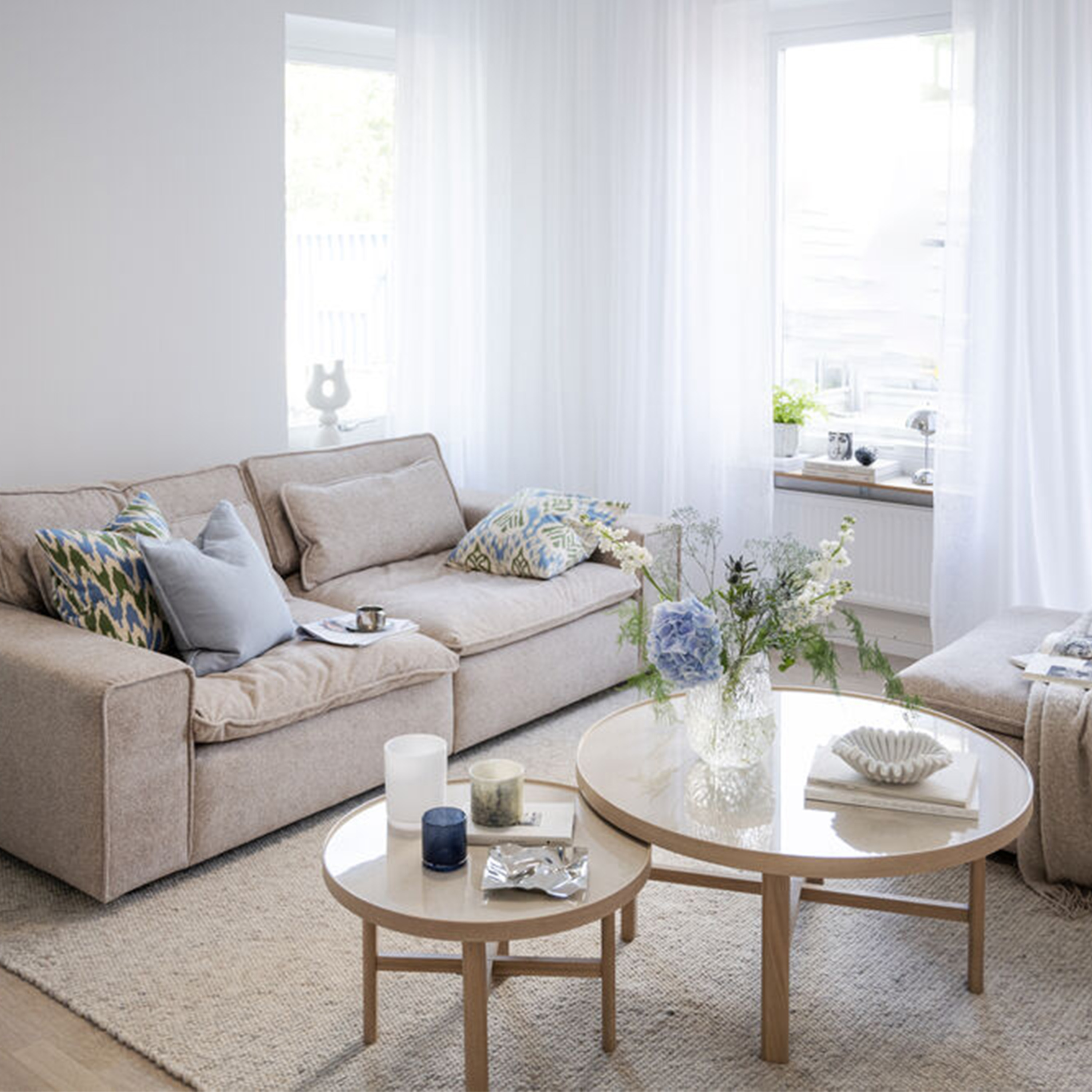 Rowico Home Marsden Soffbord Beige/Vitpigmenterad Ø90