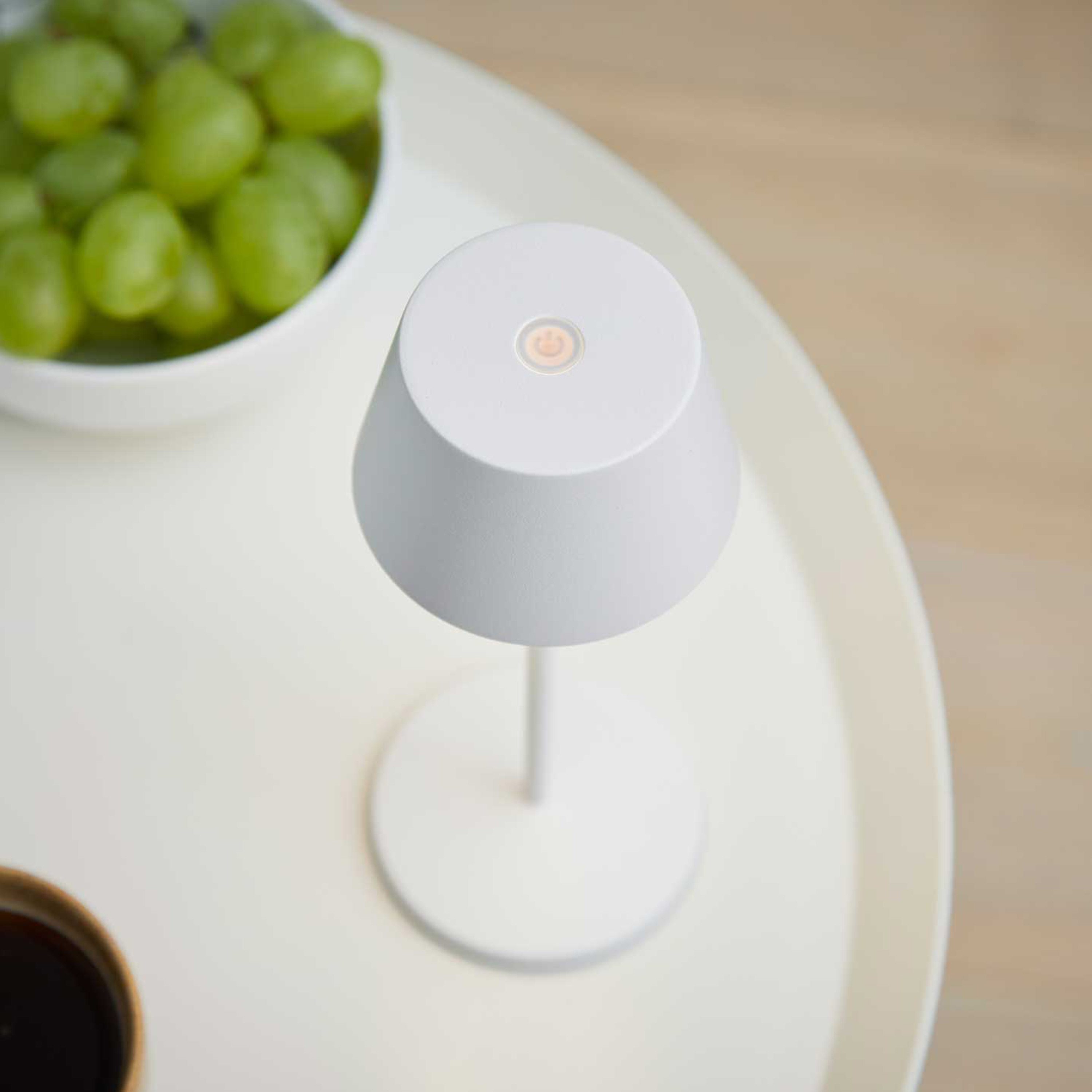 LOOM Design Modi Micro Kannettava Pöytävalaisin White